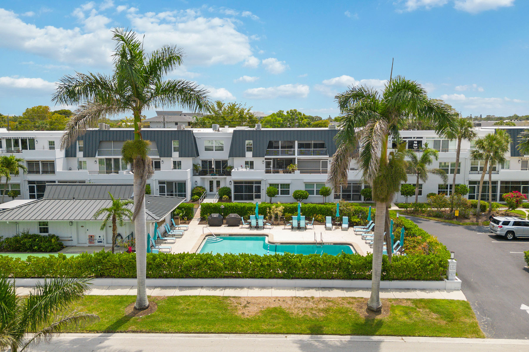 4200 Belair Lane , 208