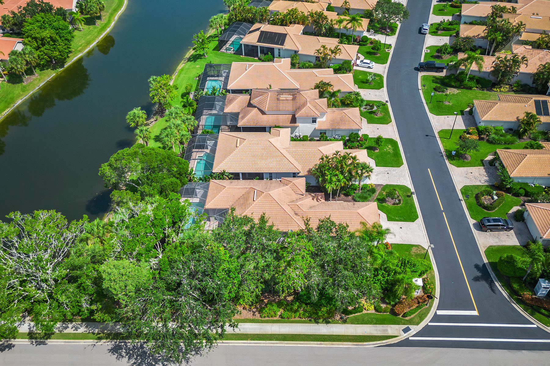 8525 Pepper Tree Way