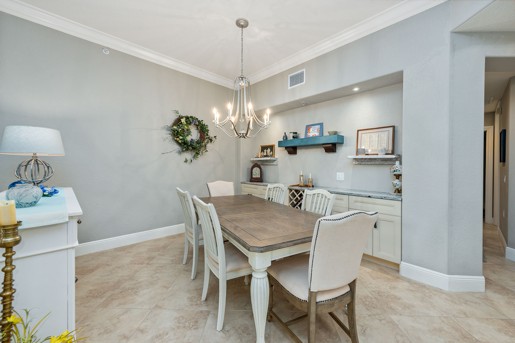 2595 Aviamar Circle , 101