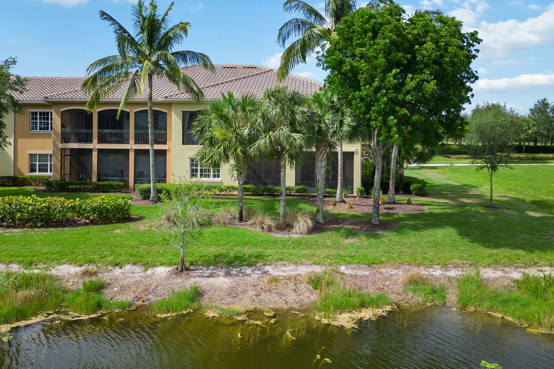 2595 Aviamar Circle , 101