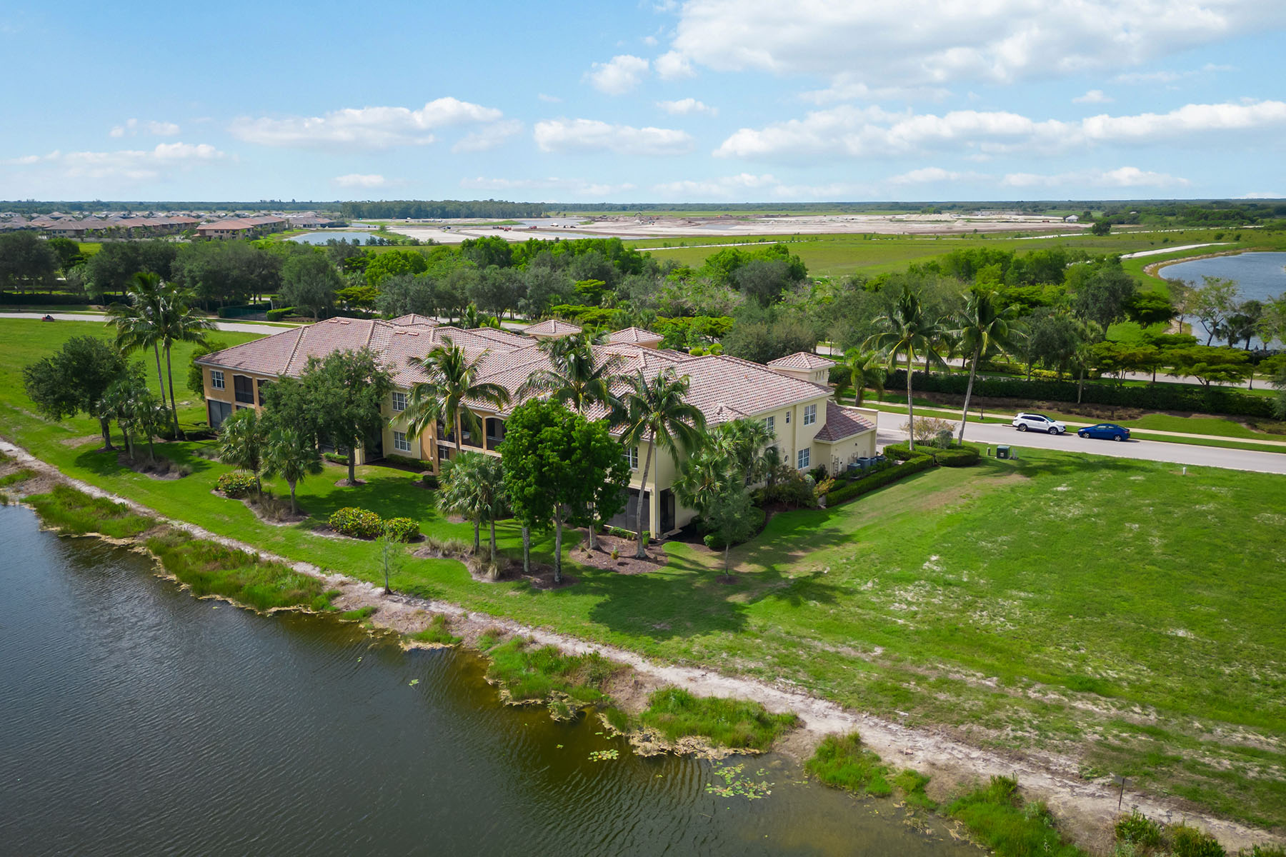 2595 Aviamar Circle , 101