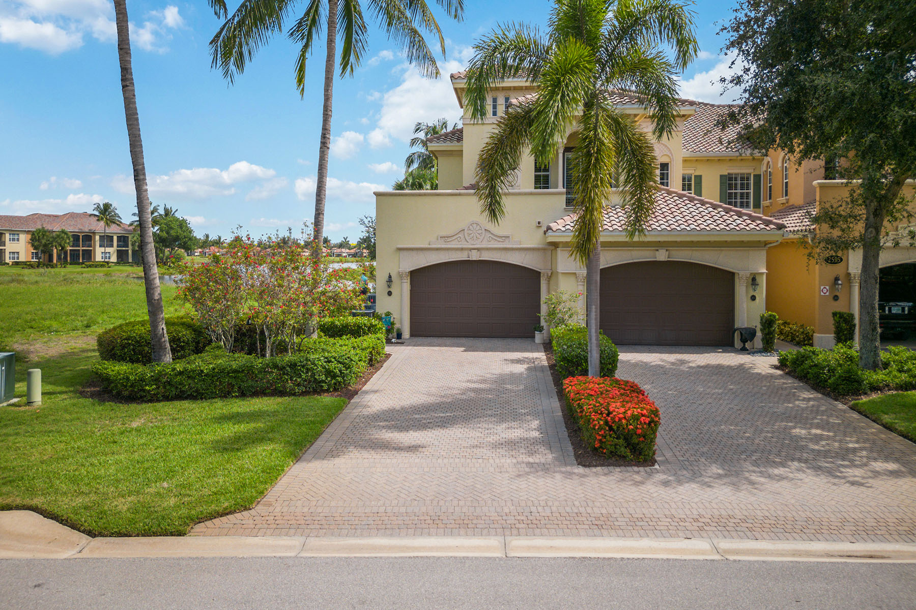 2595 Aviamar Circle , 101