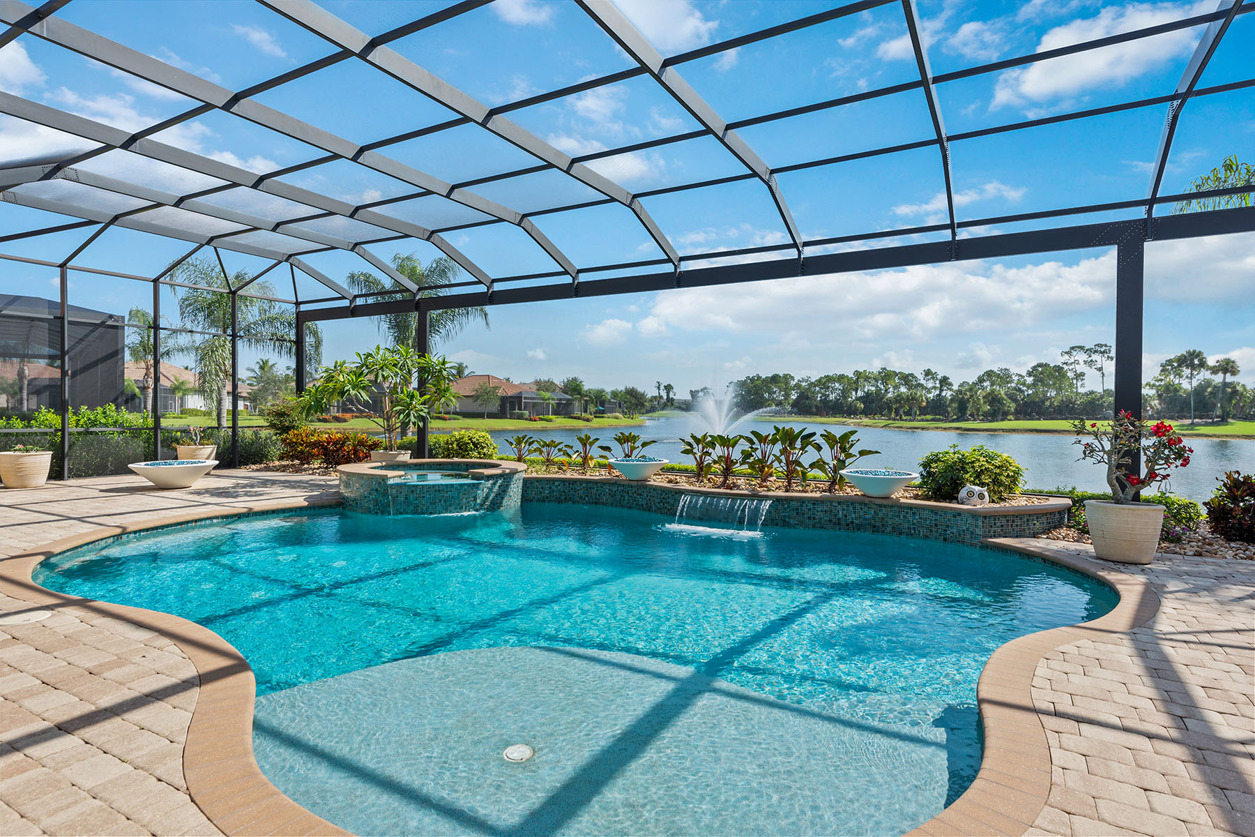 6589 Costa Circle