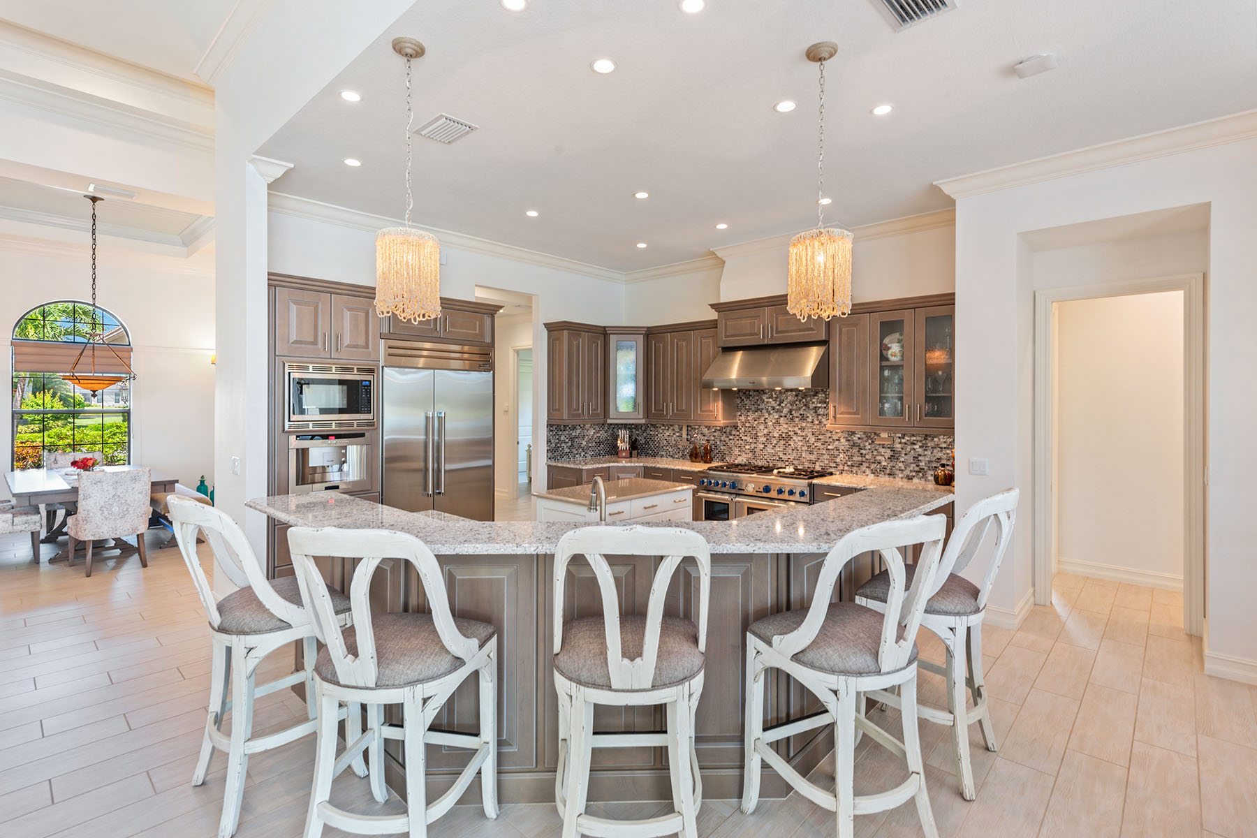 6589 Costa Circle