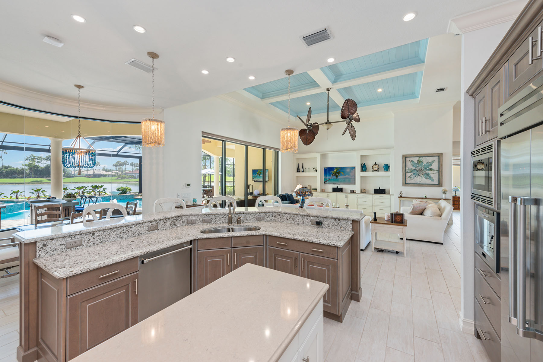 6589 Costa Circle