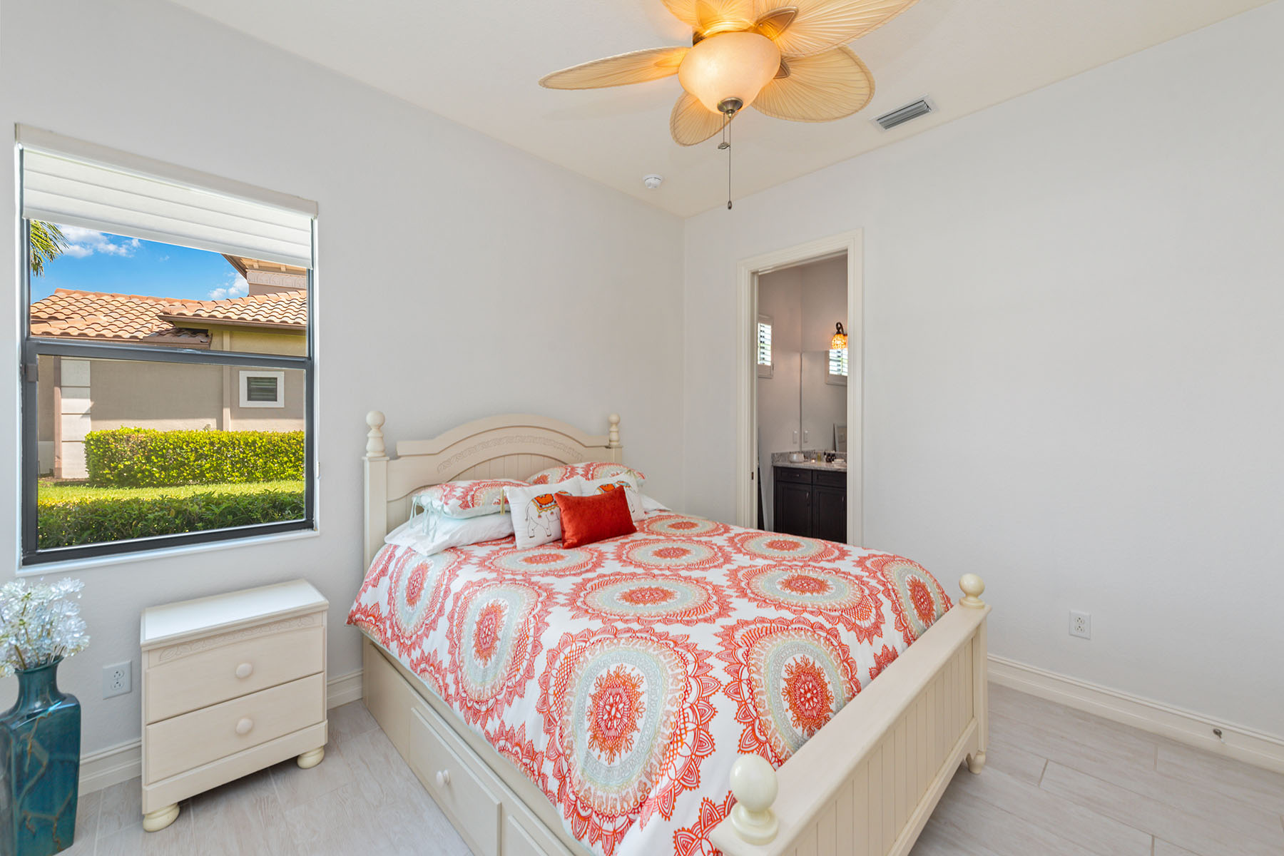 6589 Costa Circle