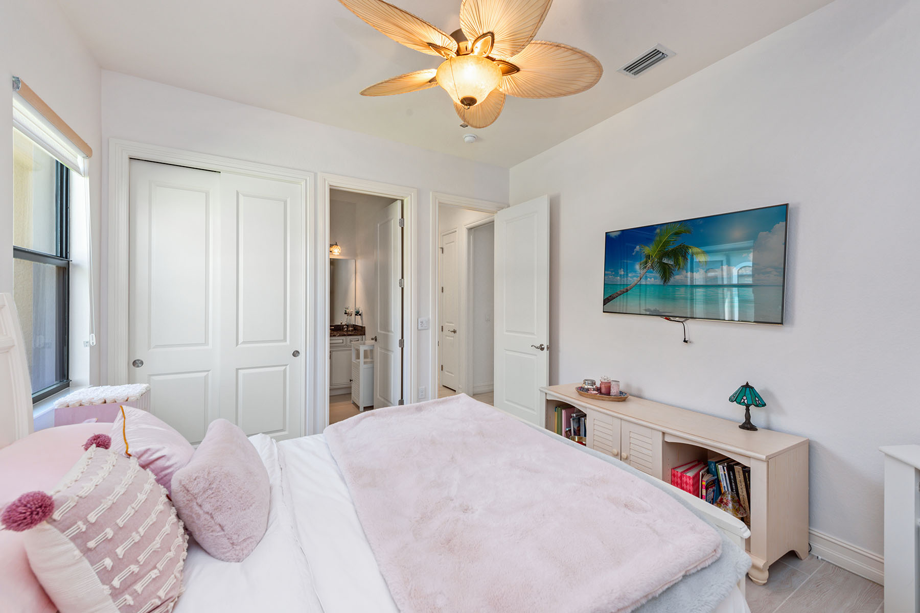6589 Costa Circle