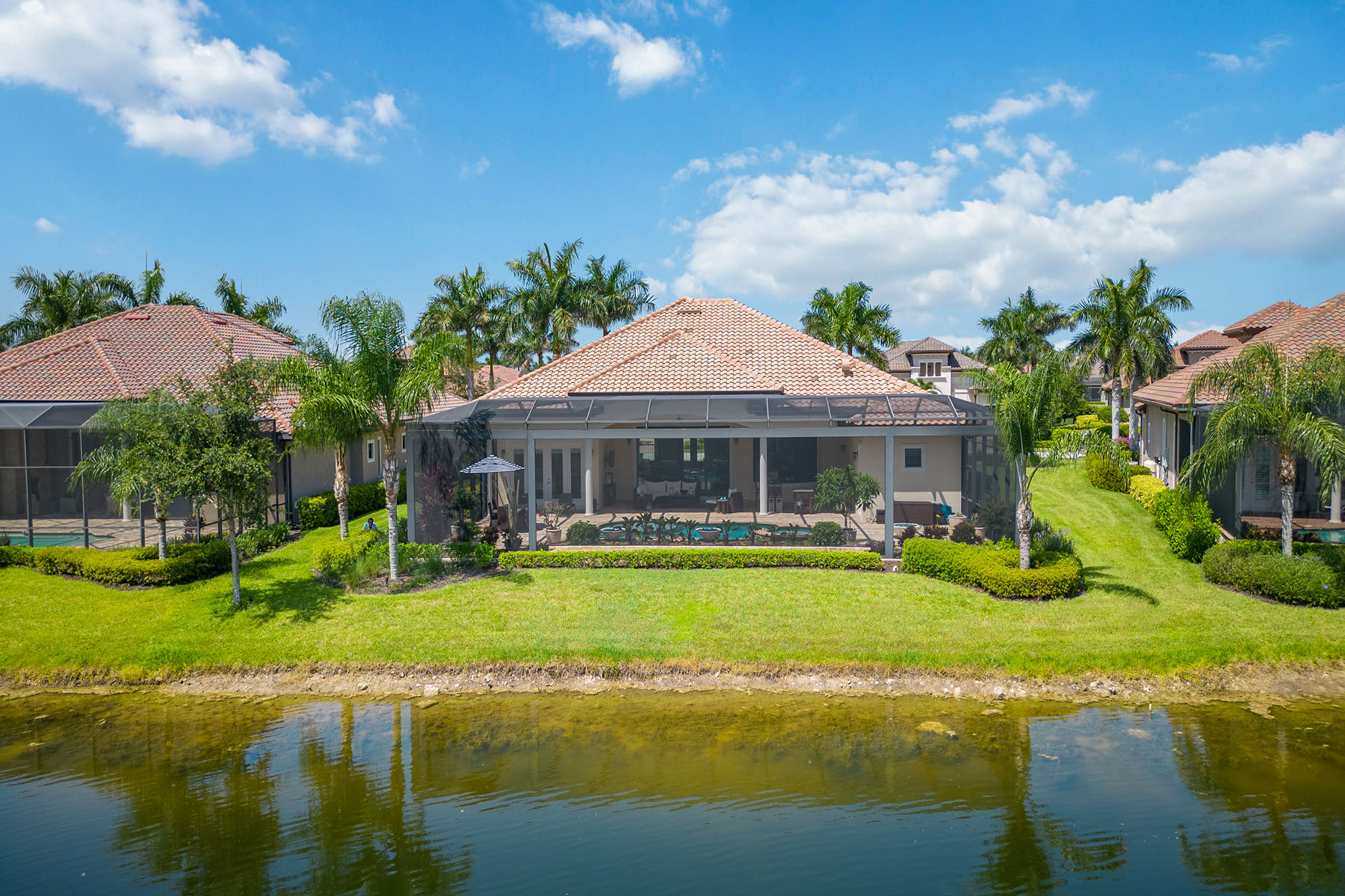 6589 Costa Circle