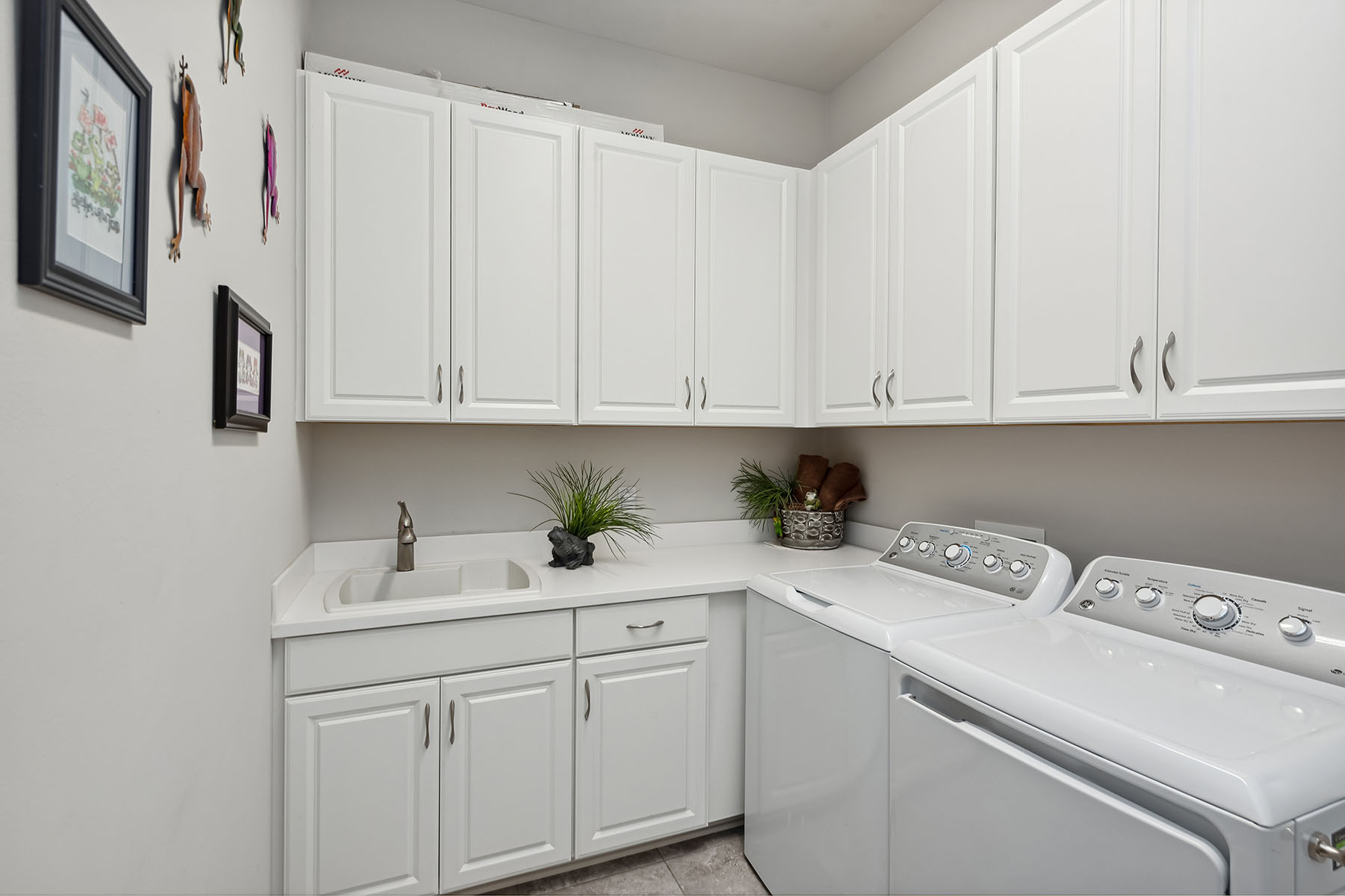 3253 Belon Lane
