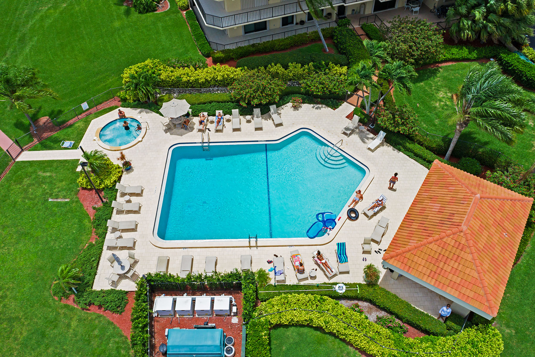 1100 S Collier Boulevard , 722