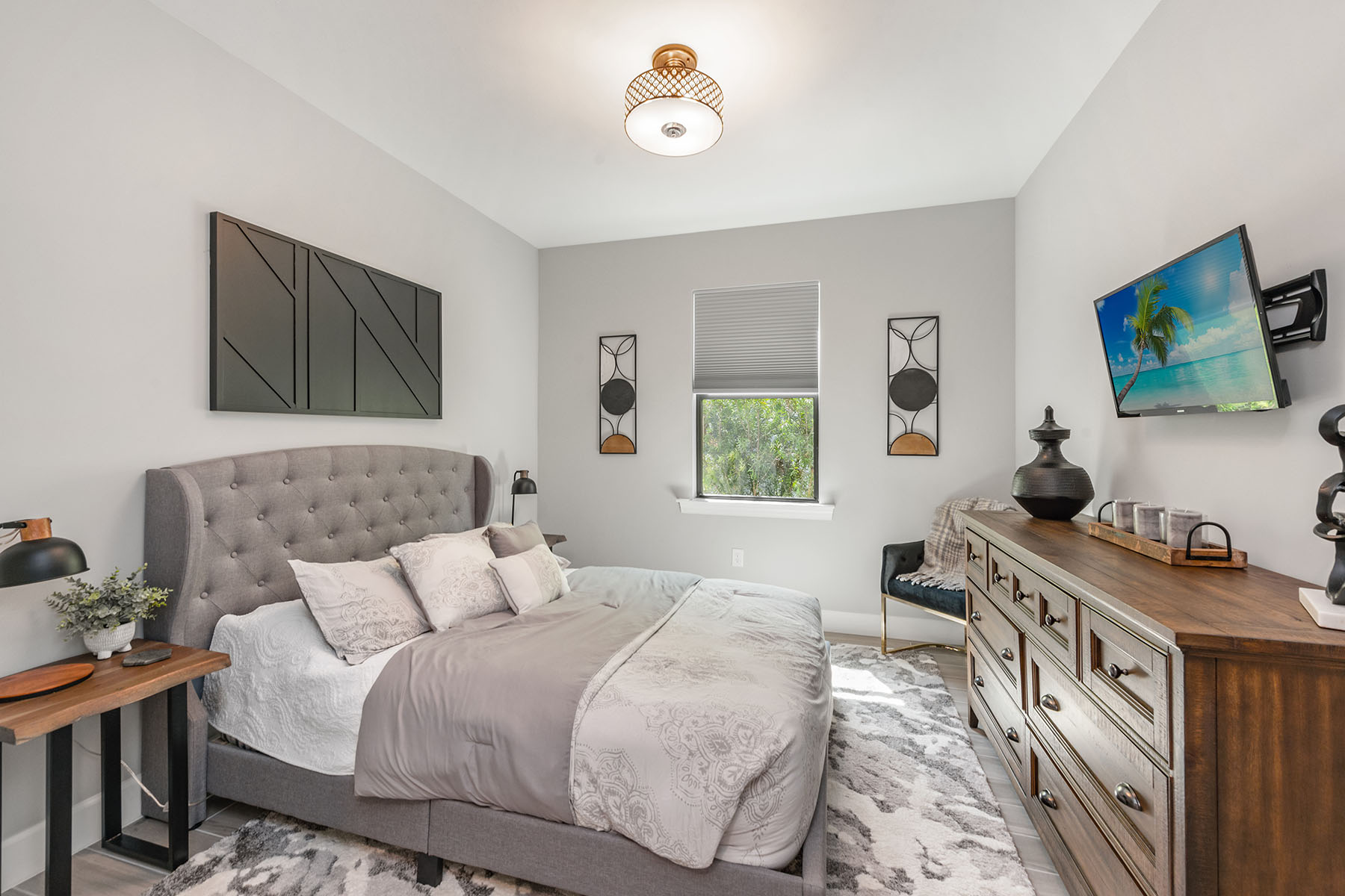 2738 Aviamar Circle