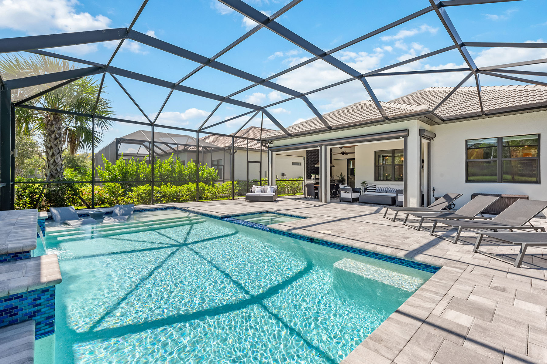 2738 Aviamar Circle