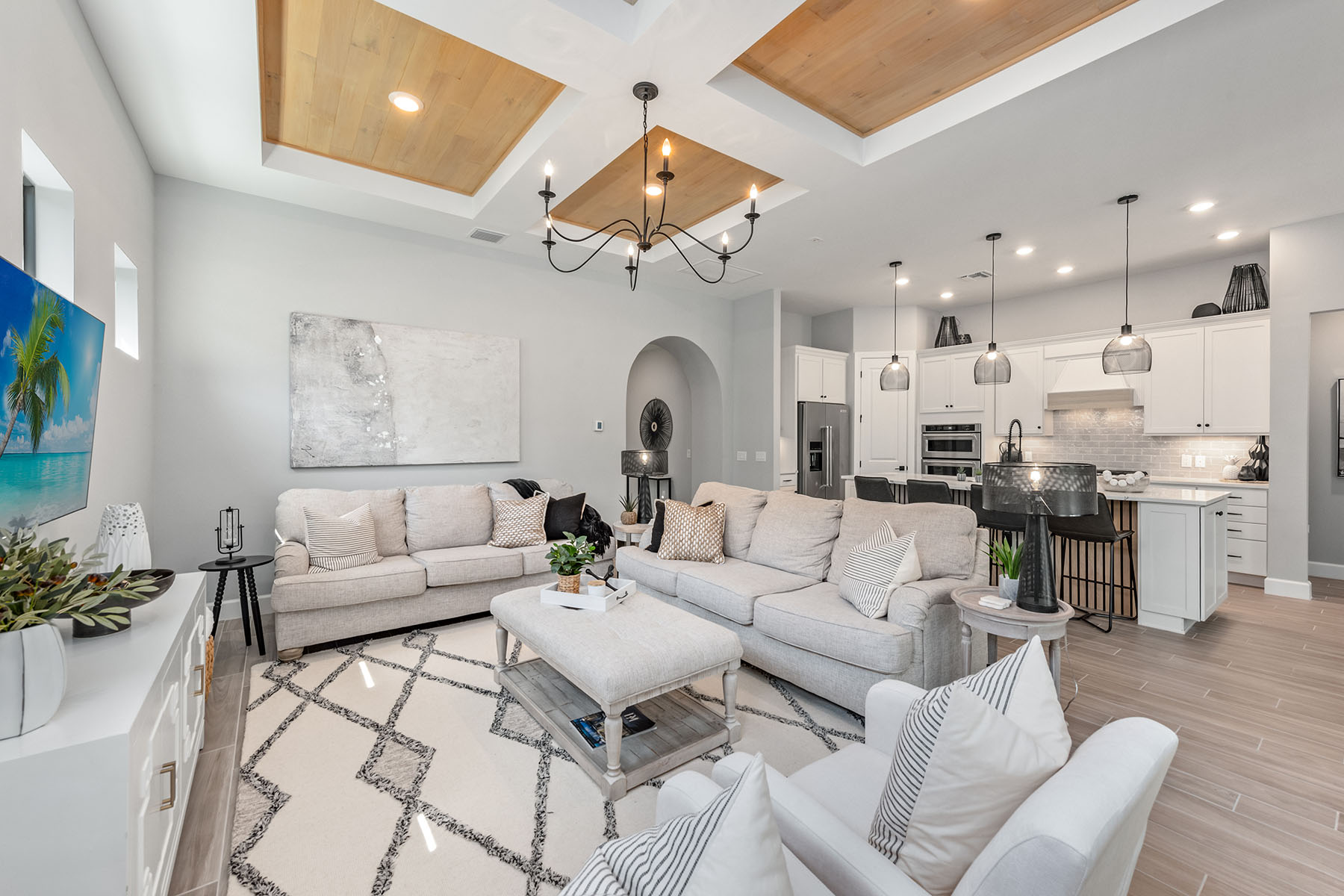 2738 Aviamar Circle