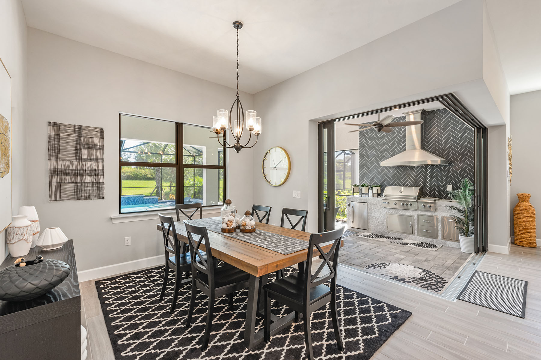 2738 Aviamar Circle