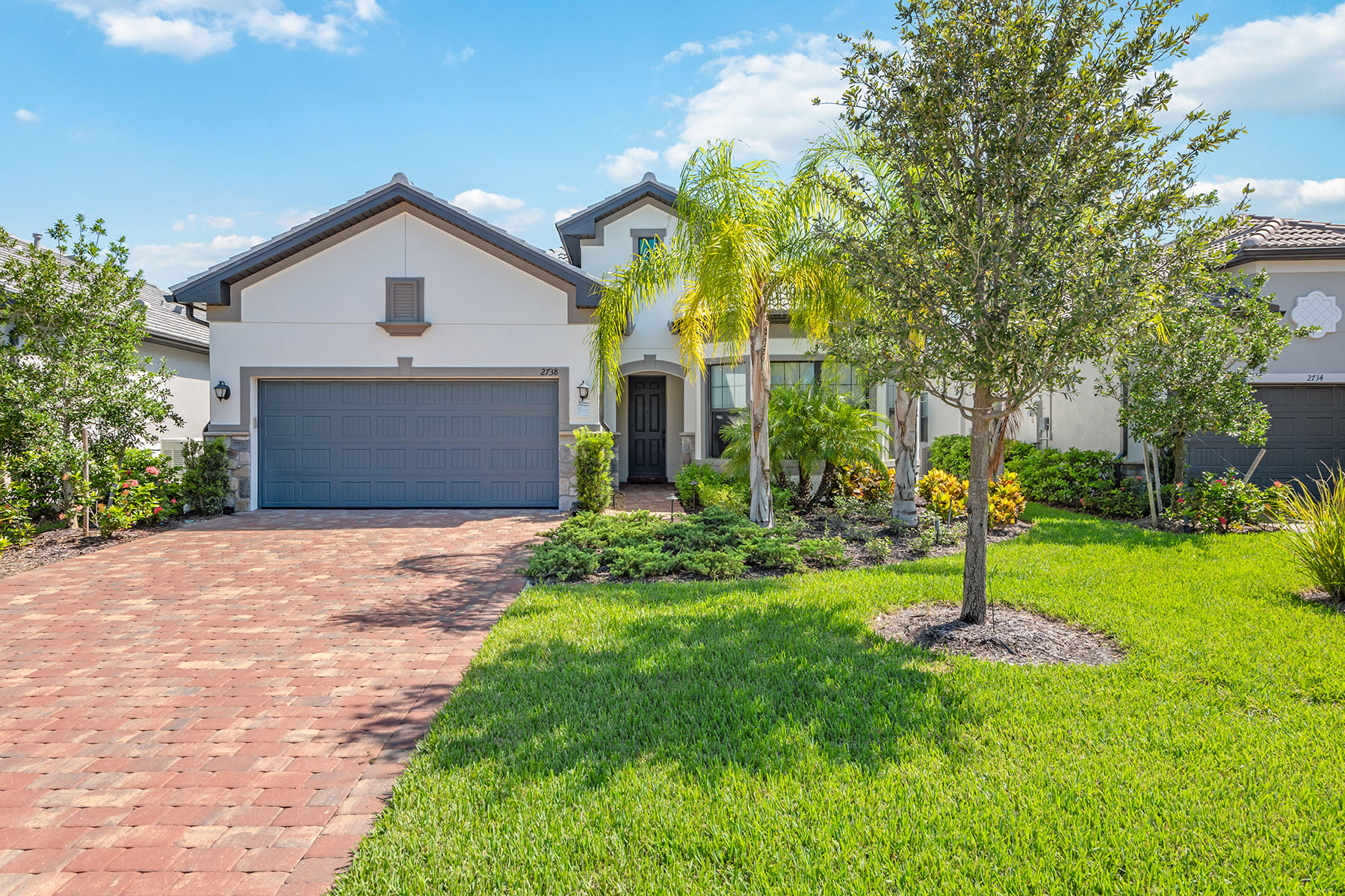 2738 Aviamar Circle