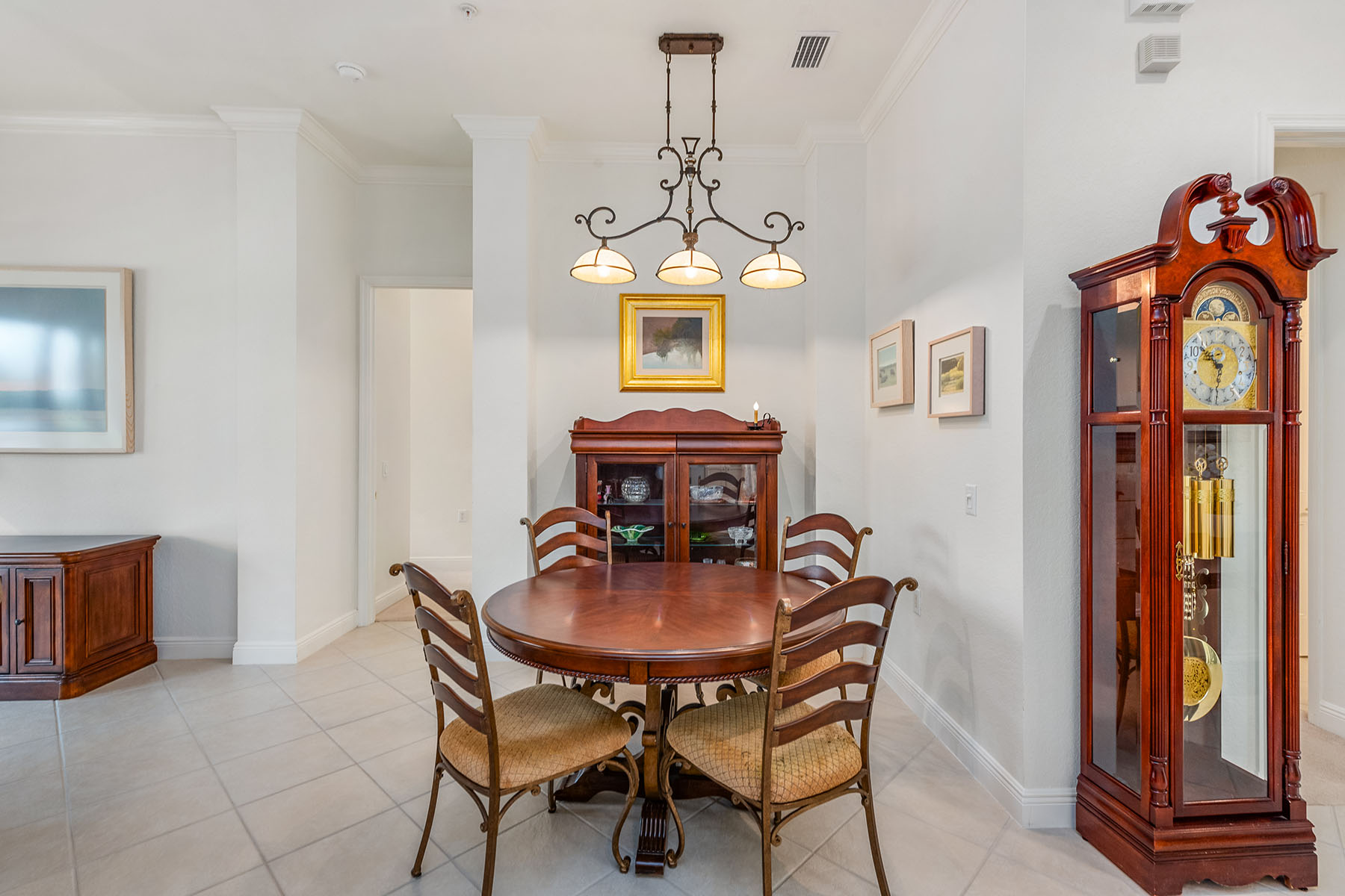 9267 Museo Circle , 203
