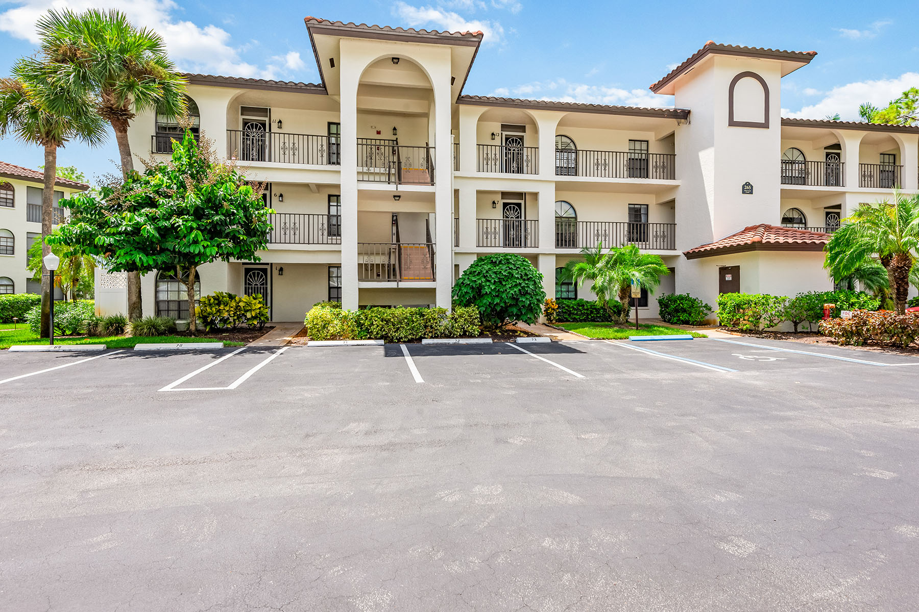 265 Deerwood Circle , 7