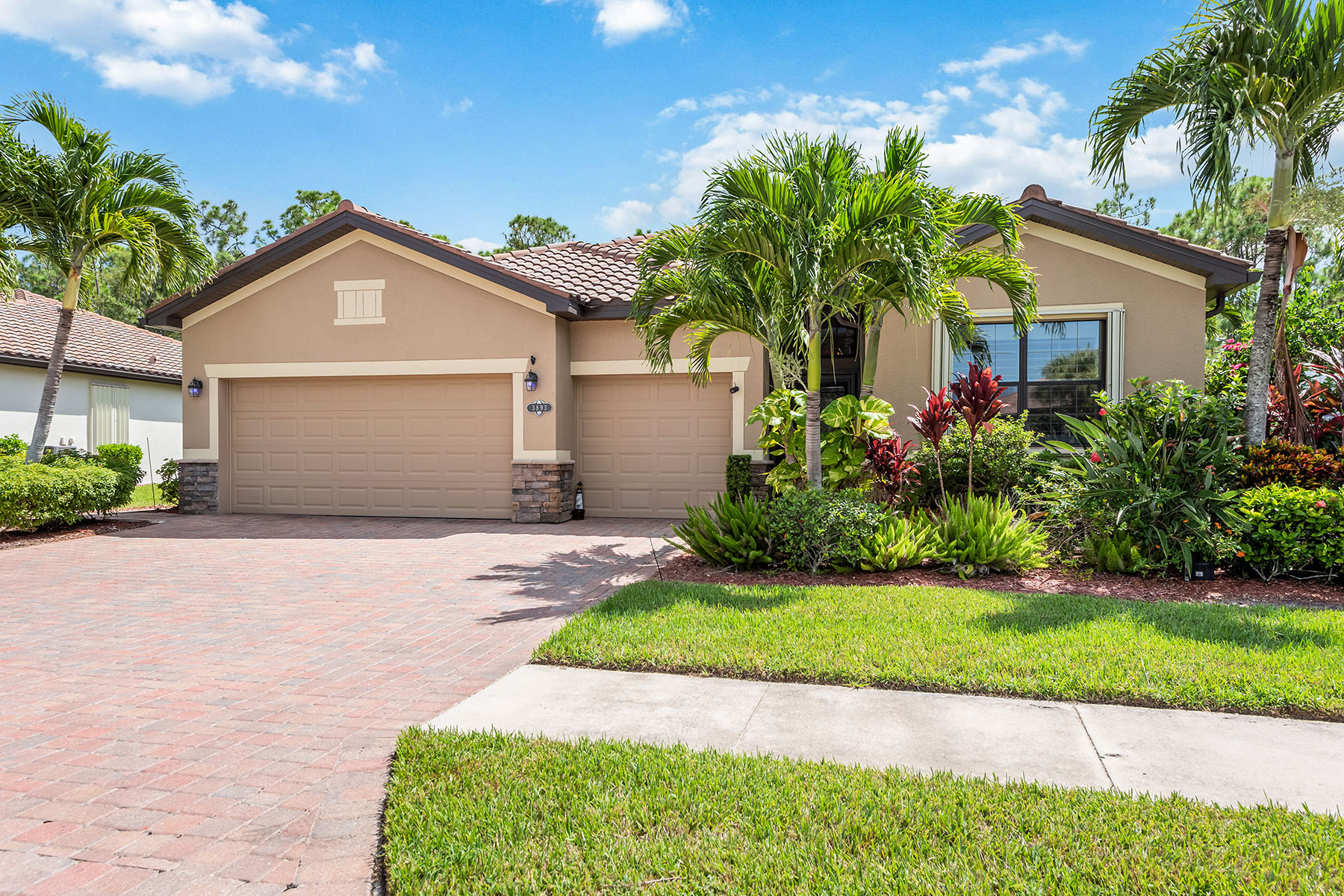 3893 Treasure Cove Circle