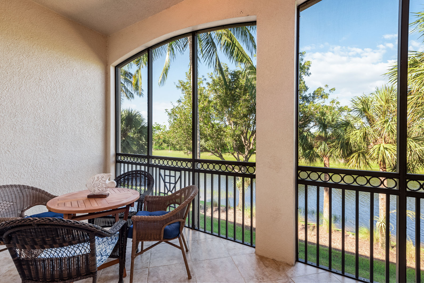 3138 Aviamar Circle , 203