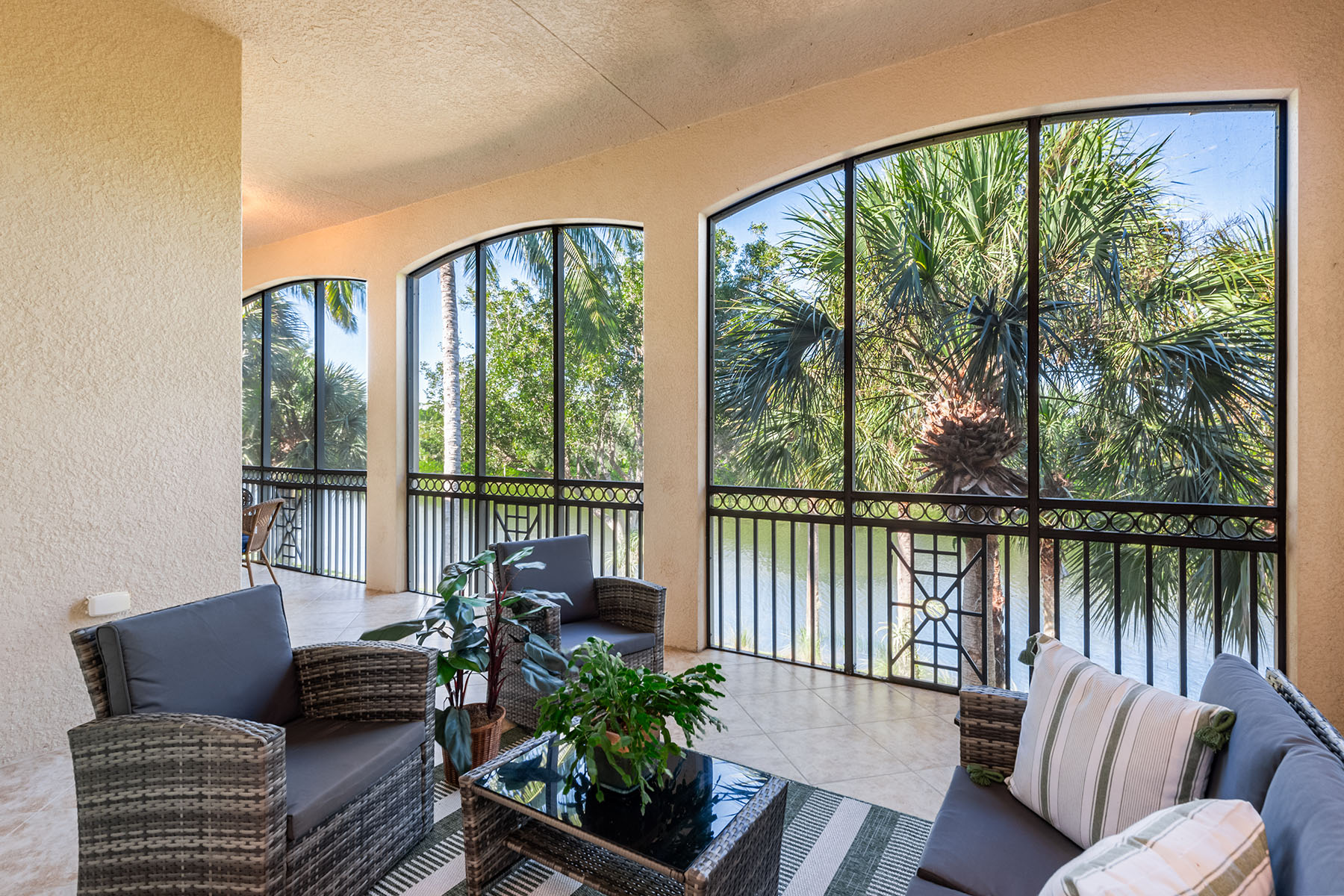 3138 Aviamar Circle , 203