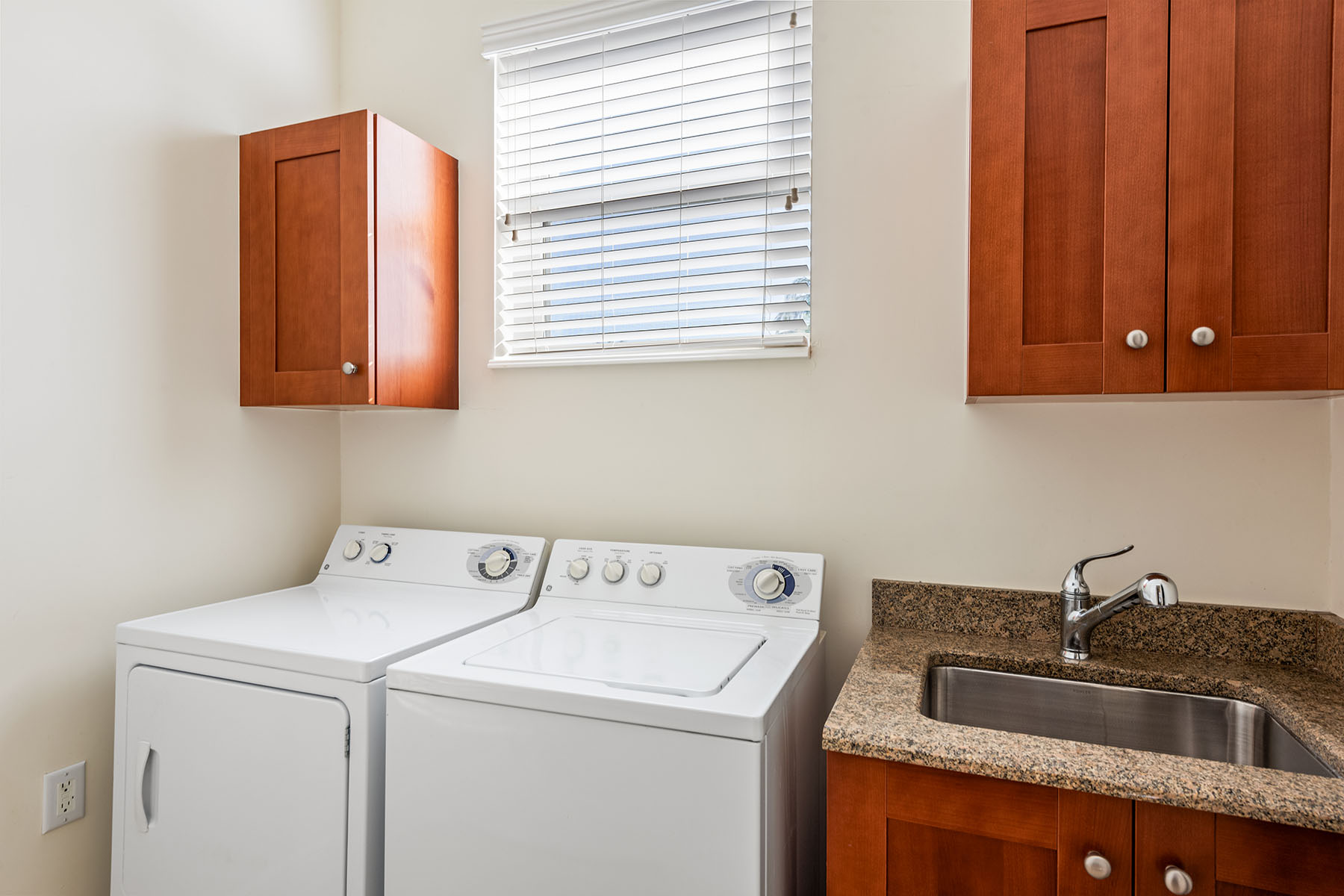3138 Aviamar Circle , 203