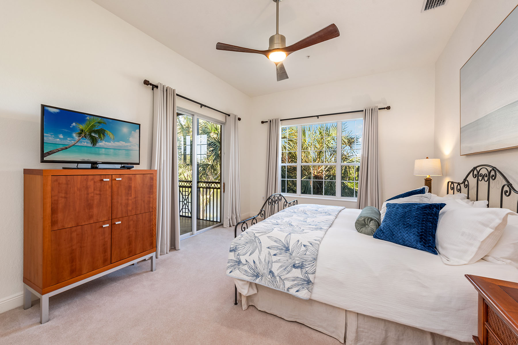 3138 Aviamar Circle , 203