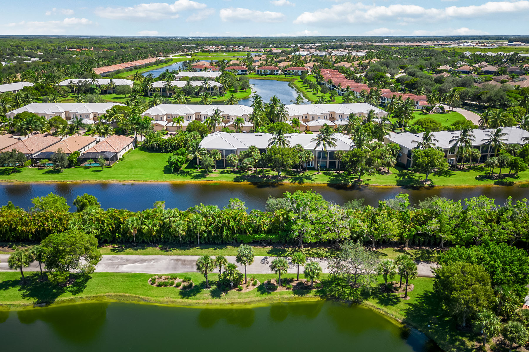 3138 Aviamar Circle , 203