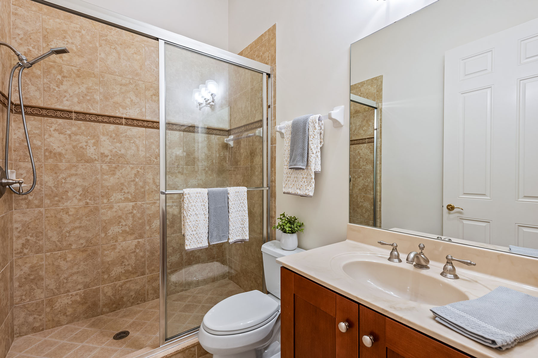 3138 Aviamar Circle , 203