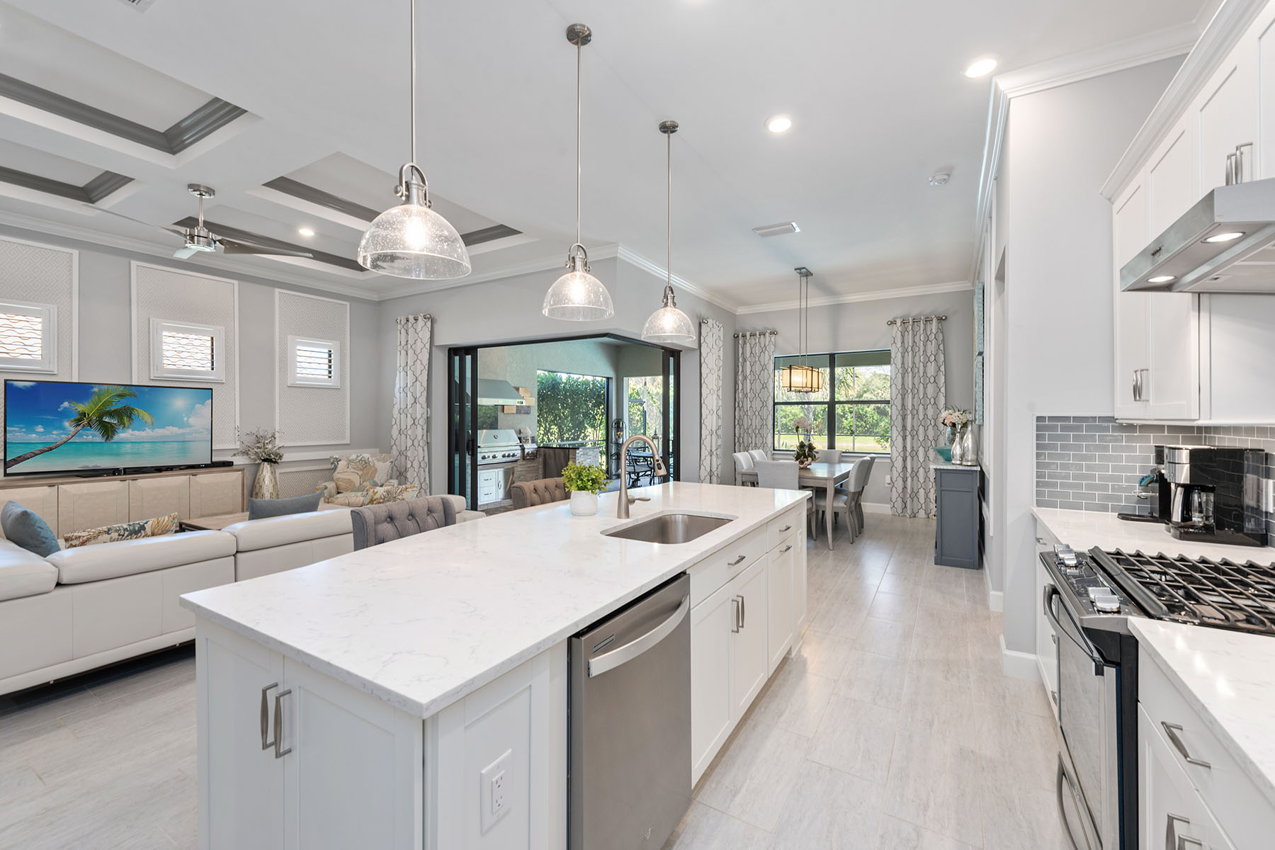 2770 Aviamar Circle