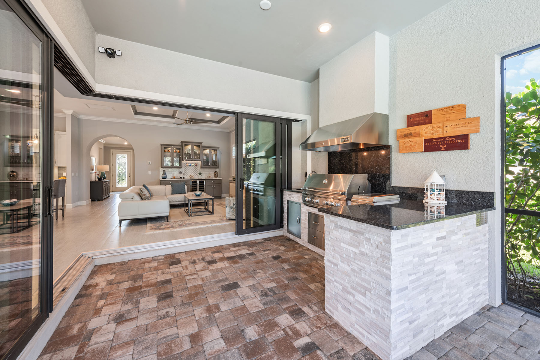 2770 Aviamar Circle