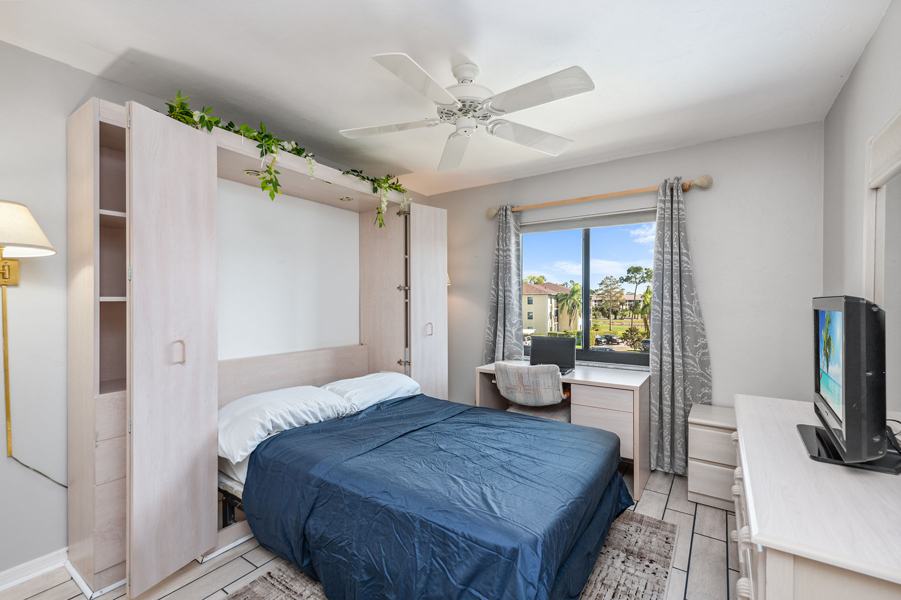 228 Fox Glen Drive , 3301