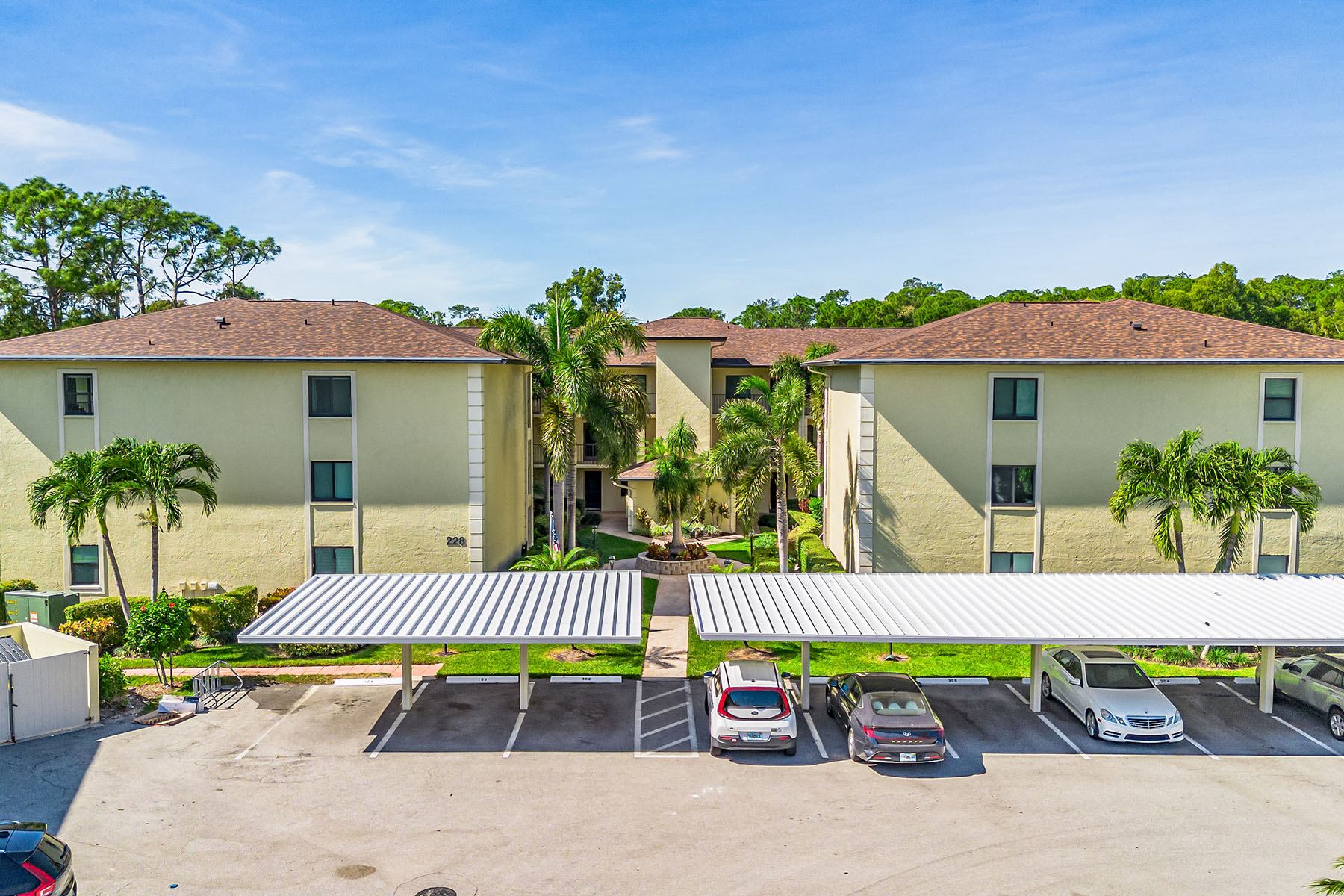 228 Fox Glen Drive , 3301