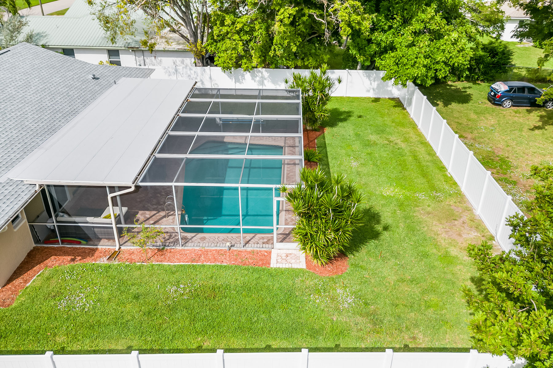 3729 SE 8th Avenue