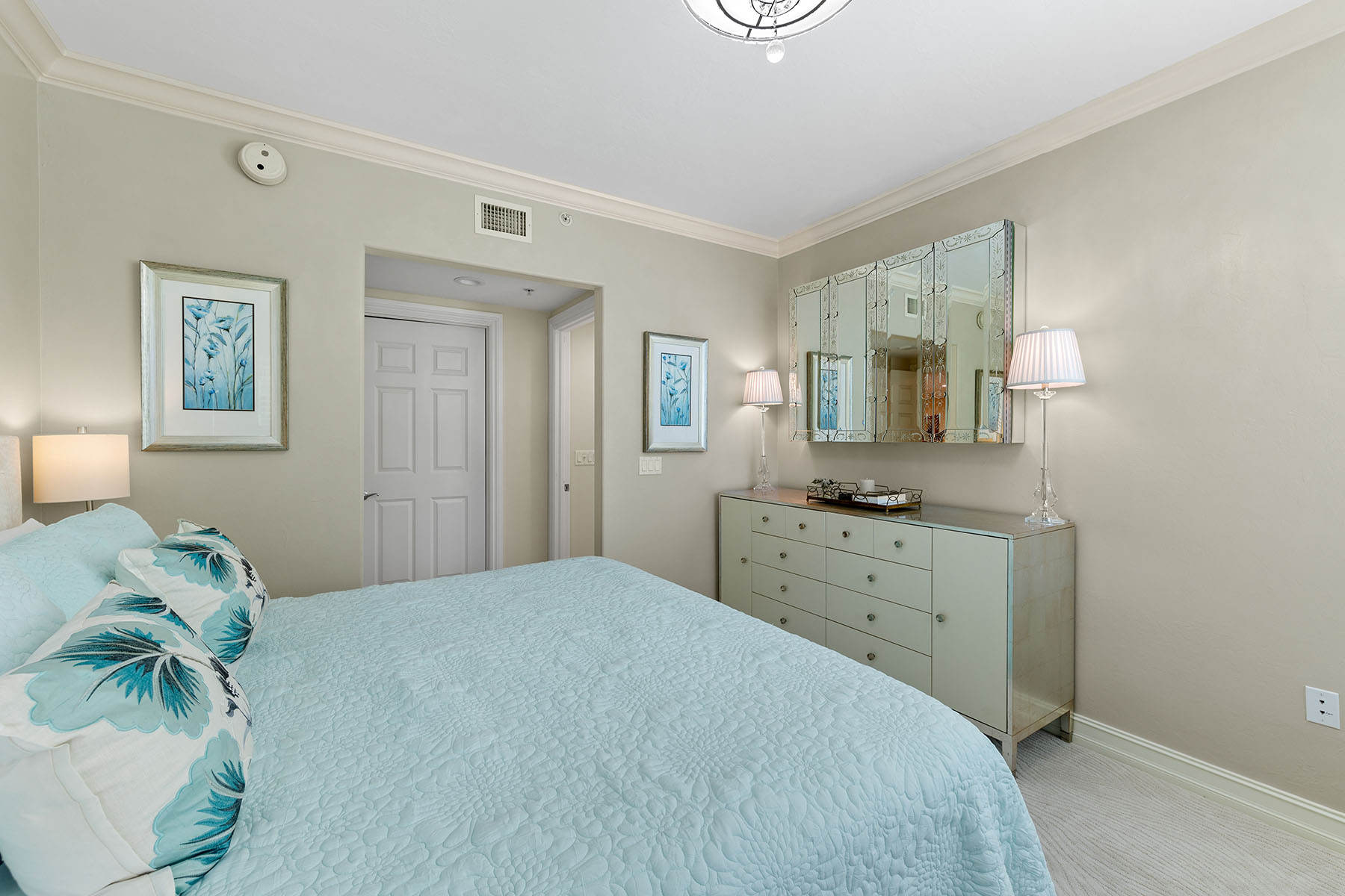 2748 Tiburon Boulevard E , C-106