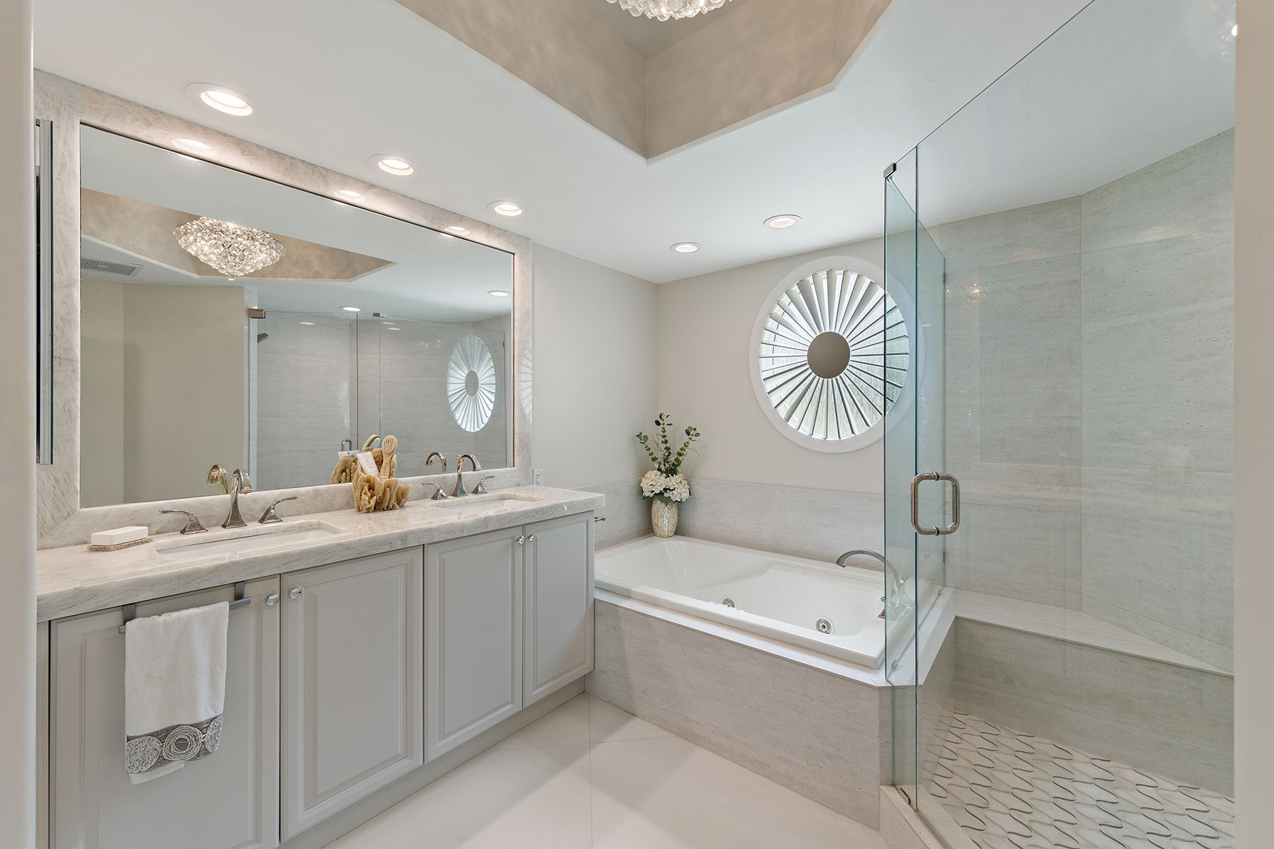 2748 Tiburon Boulevard E , C-106