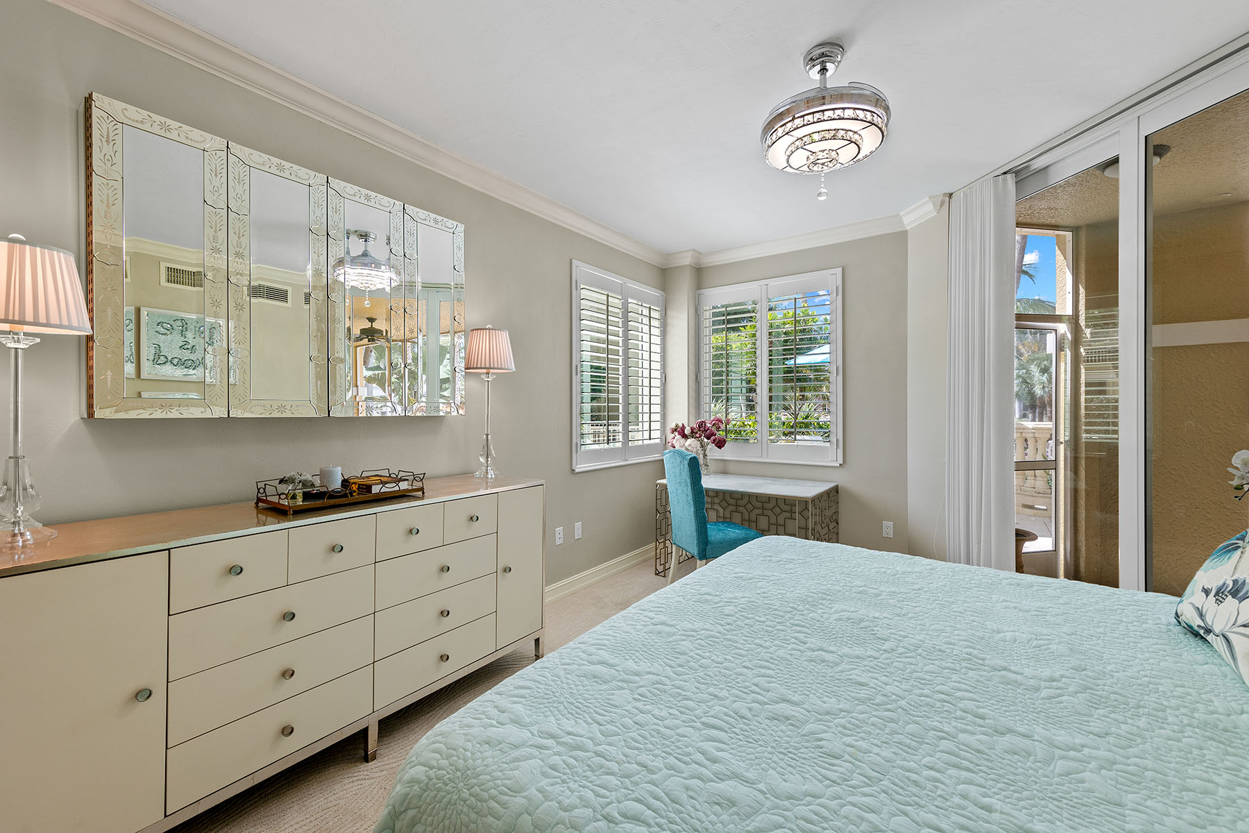 2748 Tiburon Boulevard E , C-106
