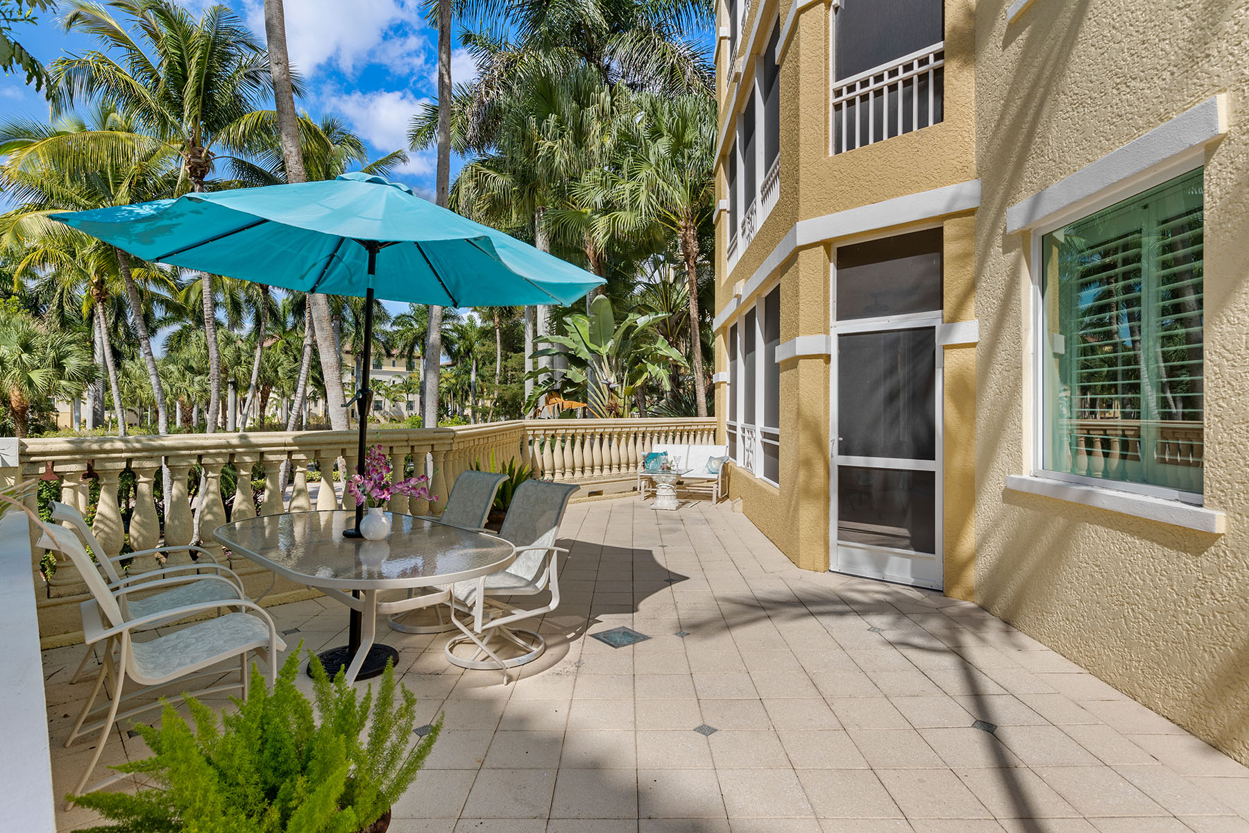 2748 Tiburon Boulevard E , C-106
