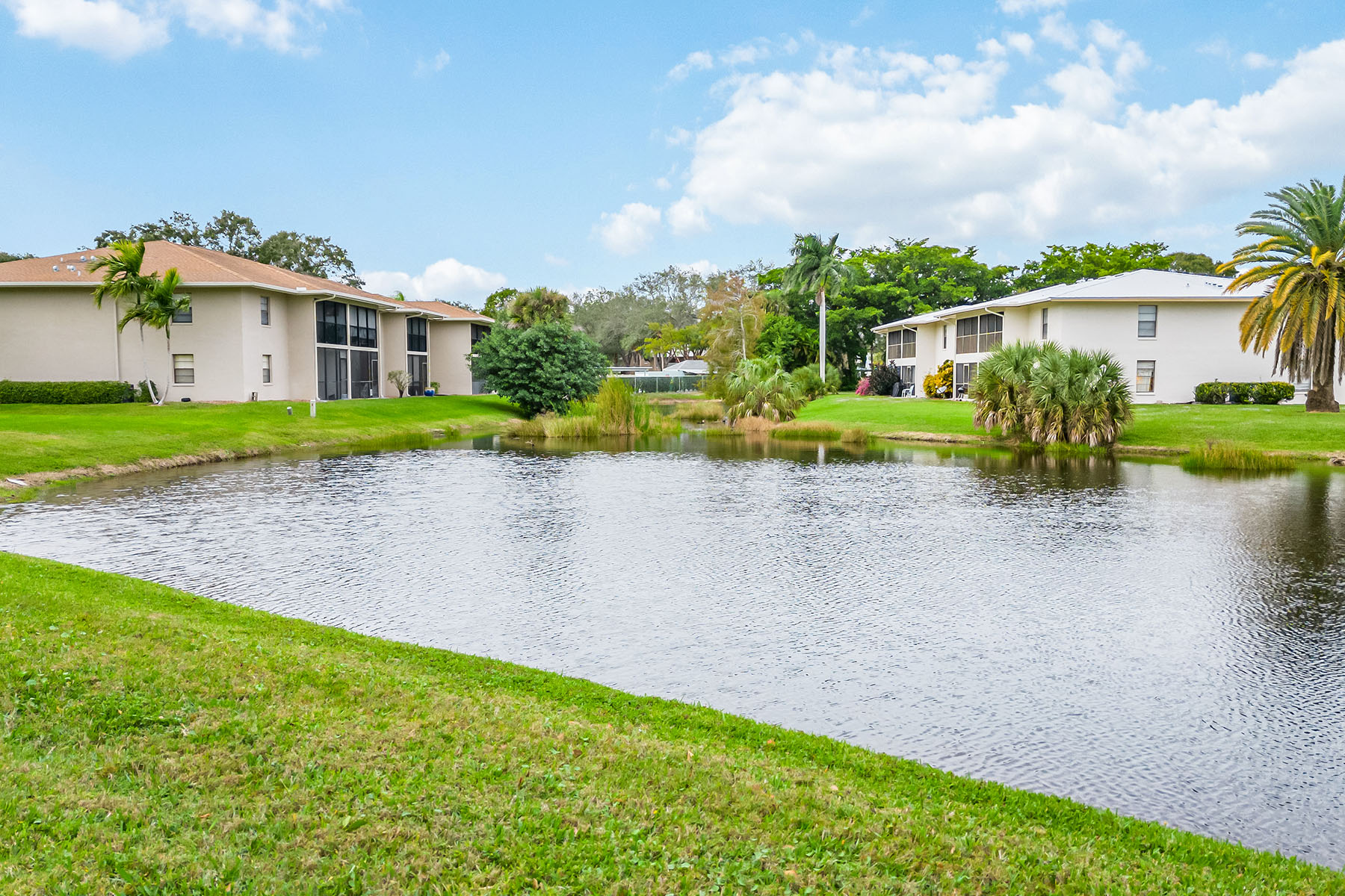 135 Cypress Way E , 1