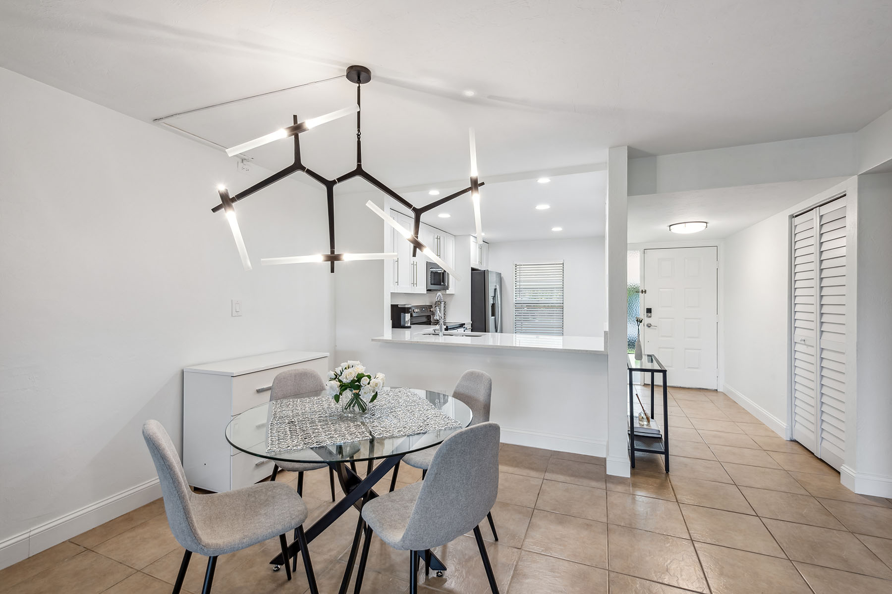 135 Cypress Way E , 1