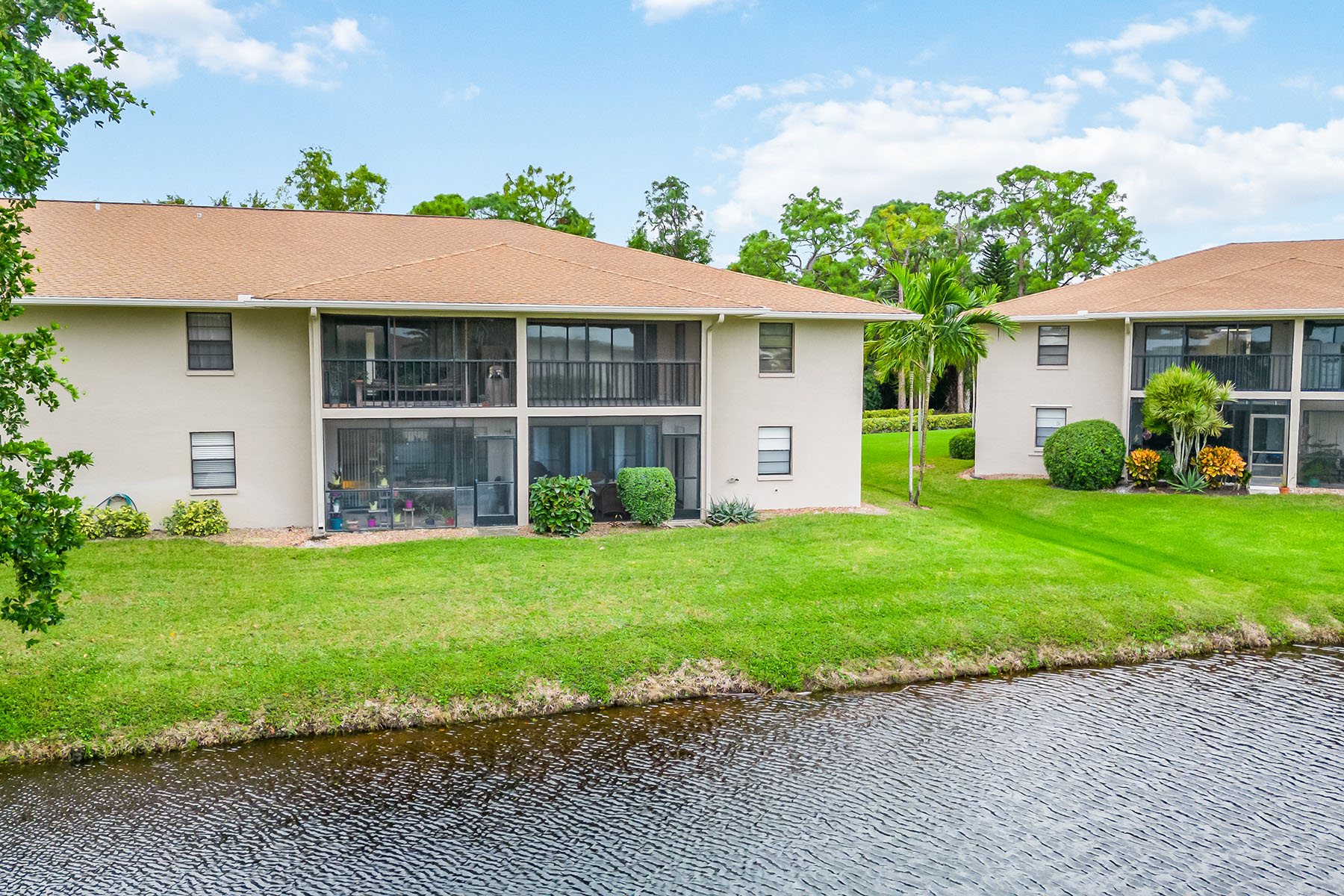 135 Cypress Way E , 1
