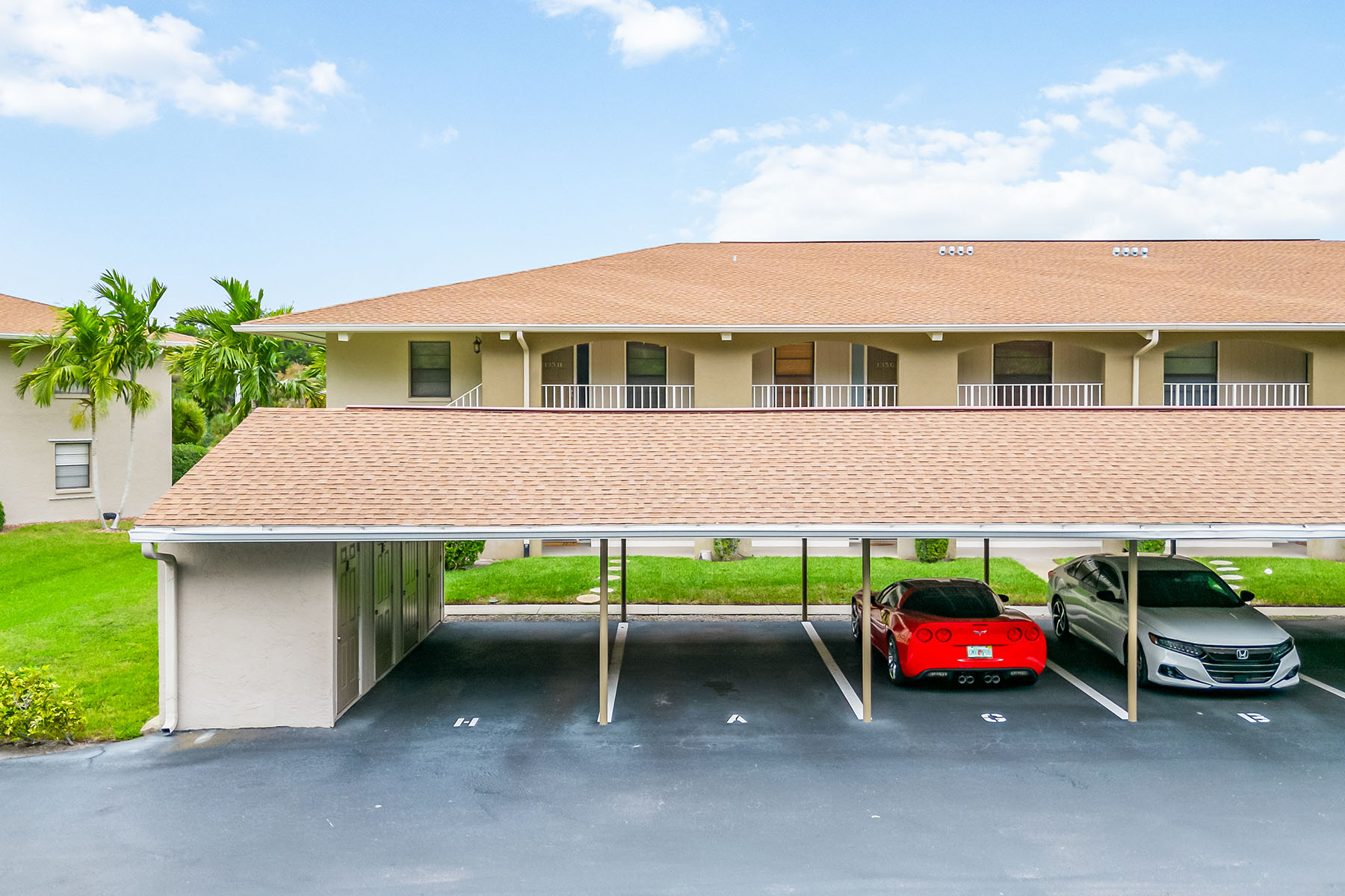 135 Cypress Way E , 1