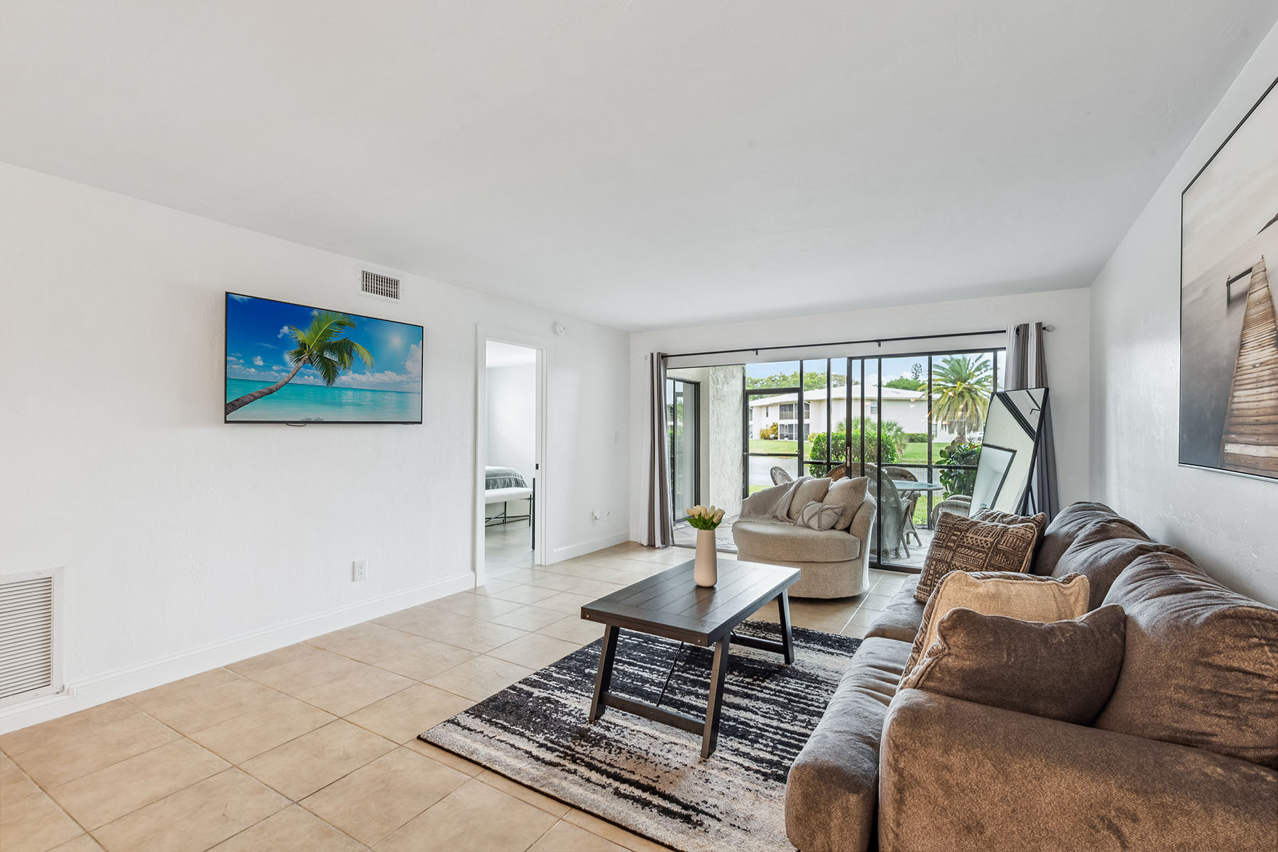 135 Cypress Way E , 1