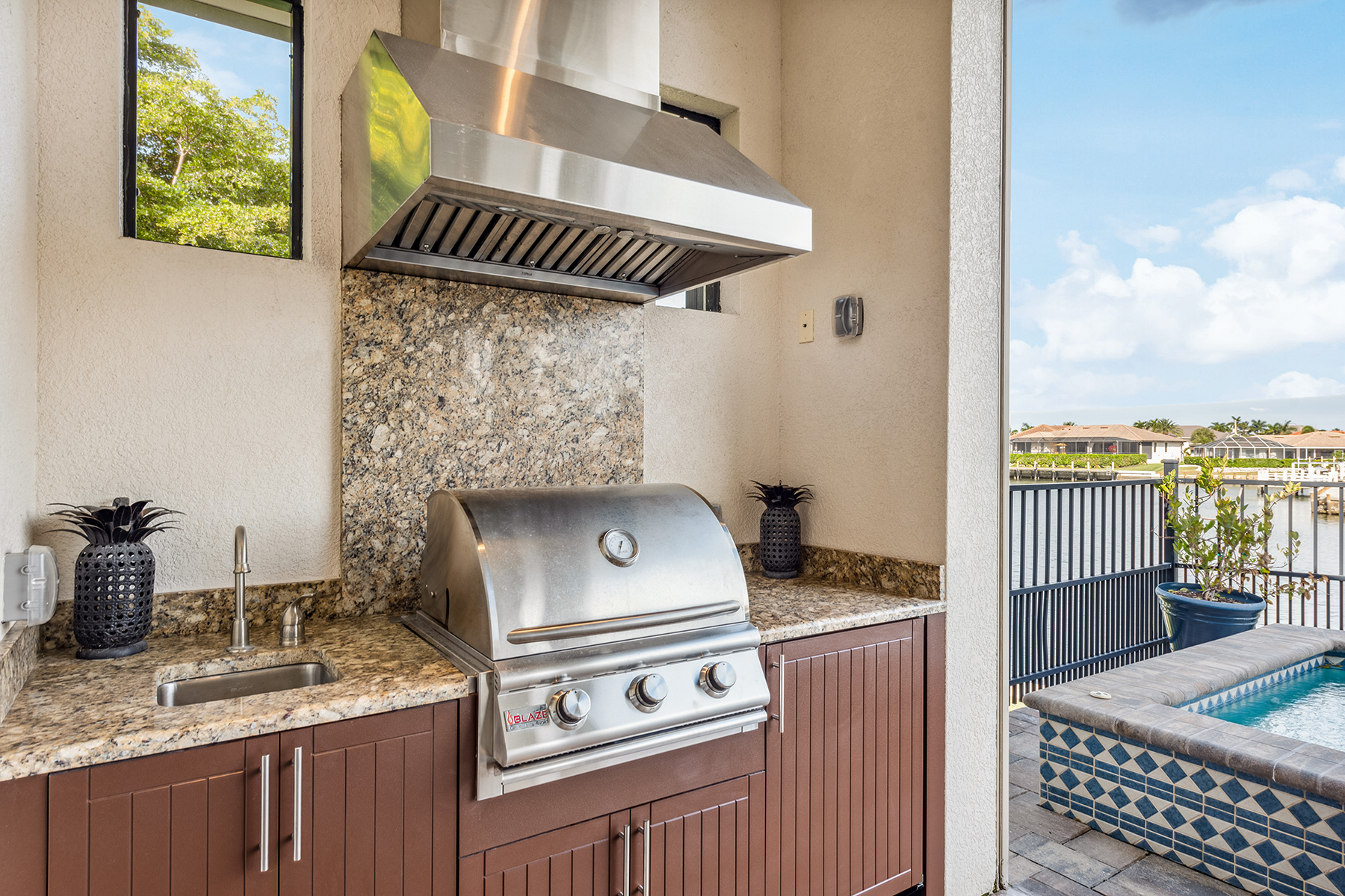 1090 Dill Court