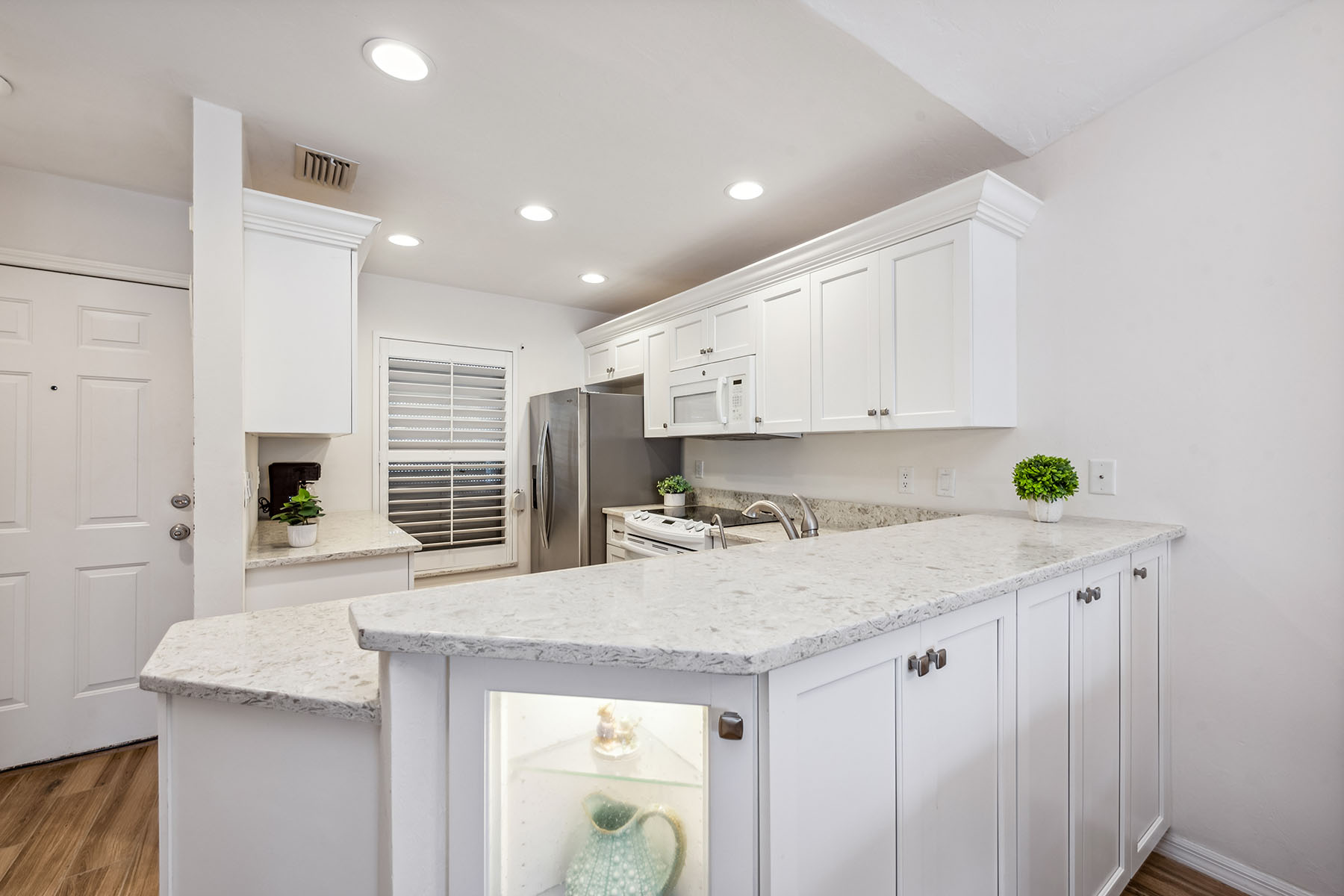 1015 Mainsail Drive , 115