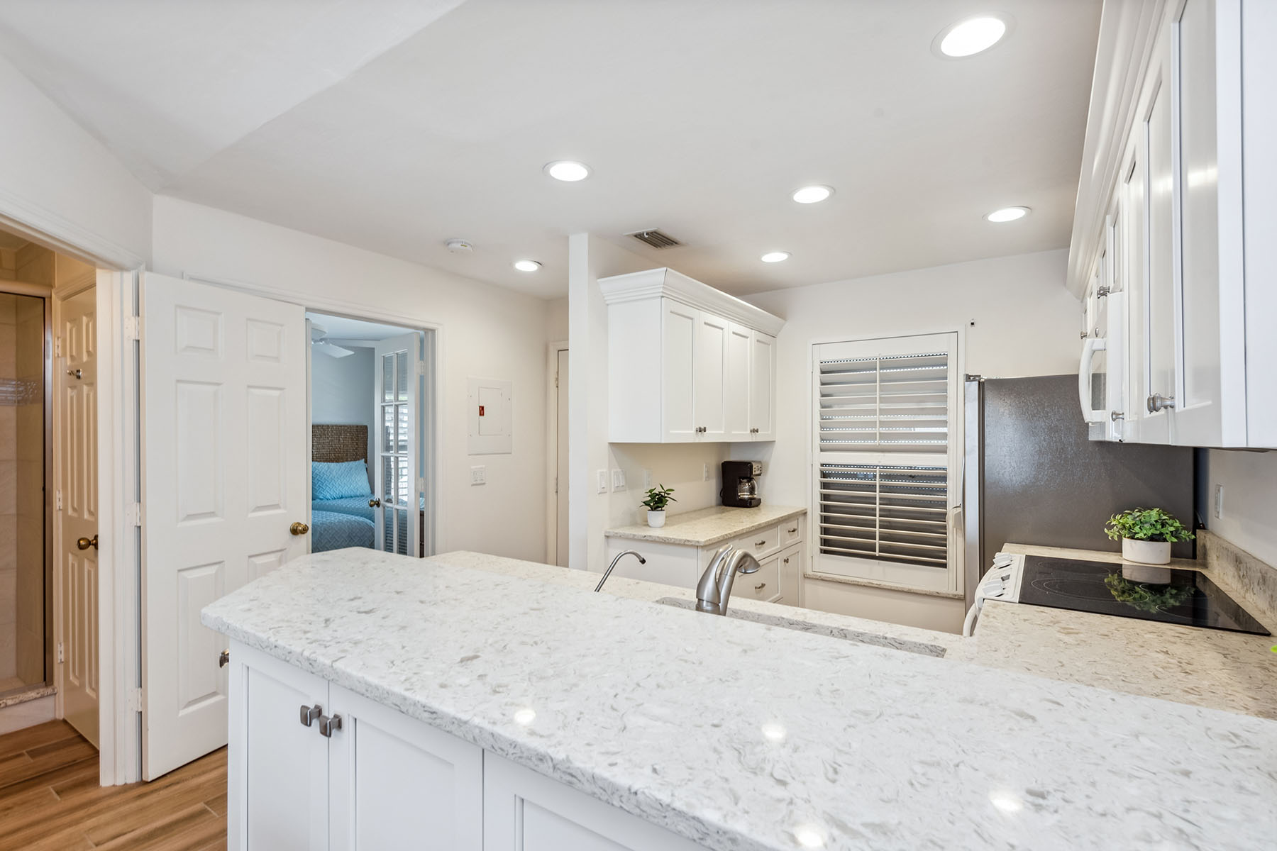 1015 Mainsail Drive , 115