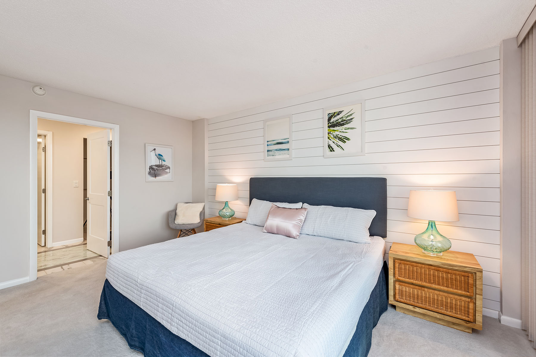 320 Seaview Court , 1808