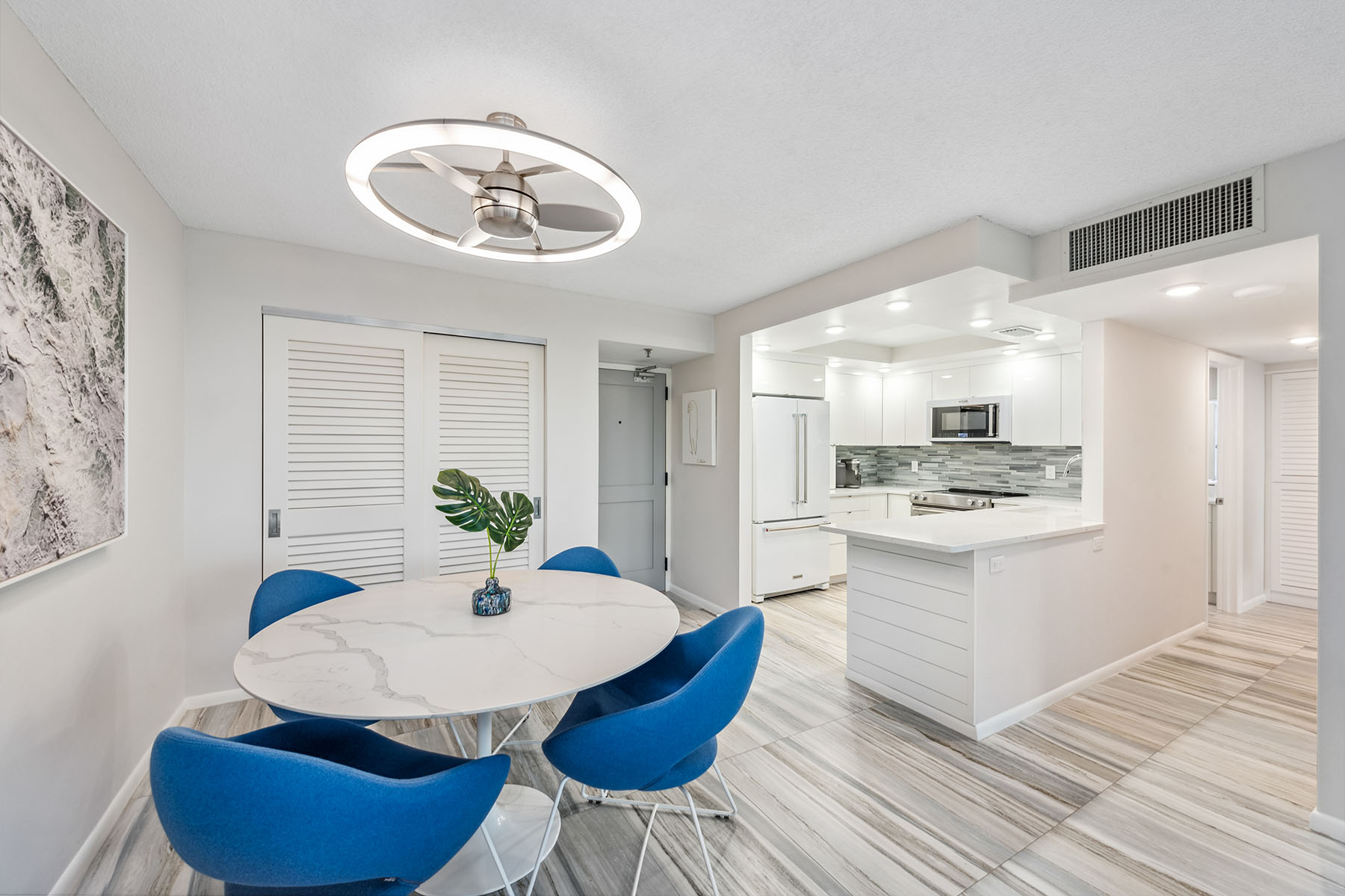 320 Seaview Court , 1808