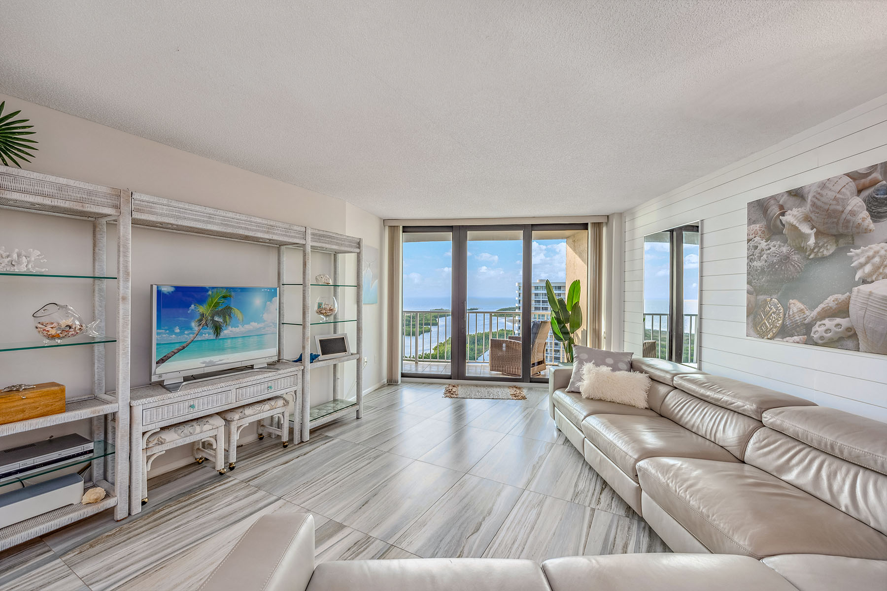 320 Seaview Court , 1808