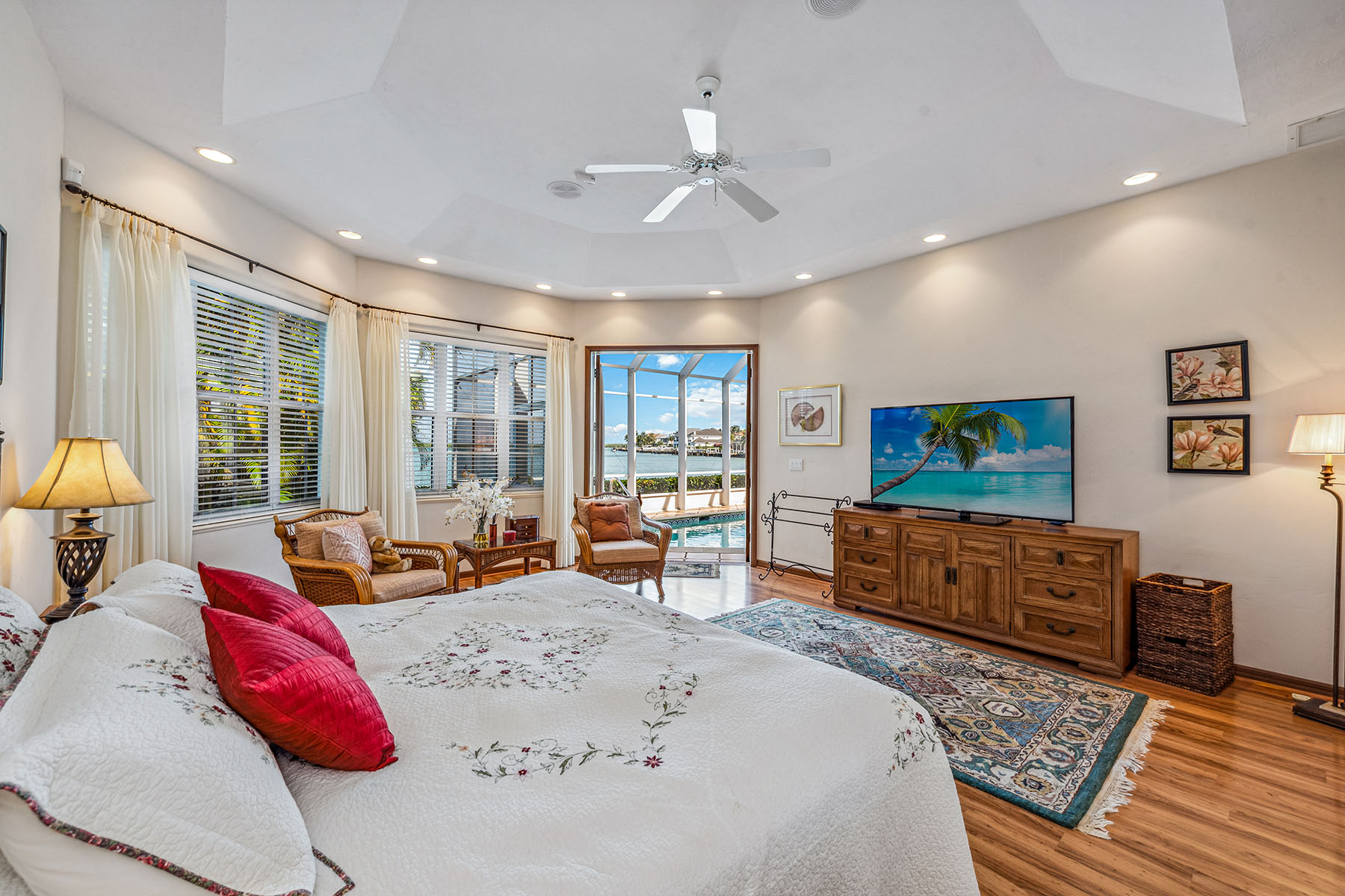 1231 Redwood Court