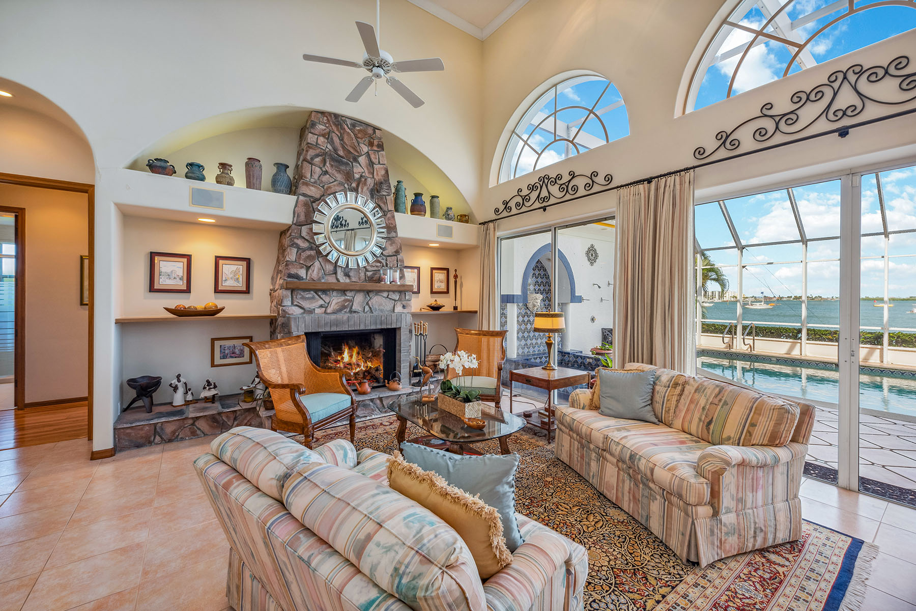 1231 Redwood Court